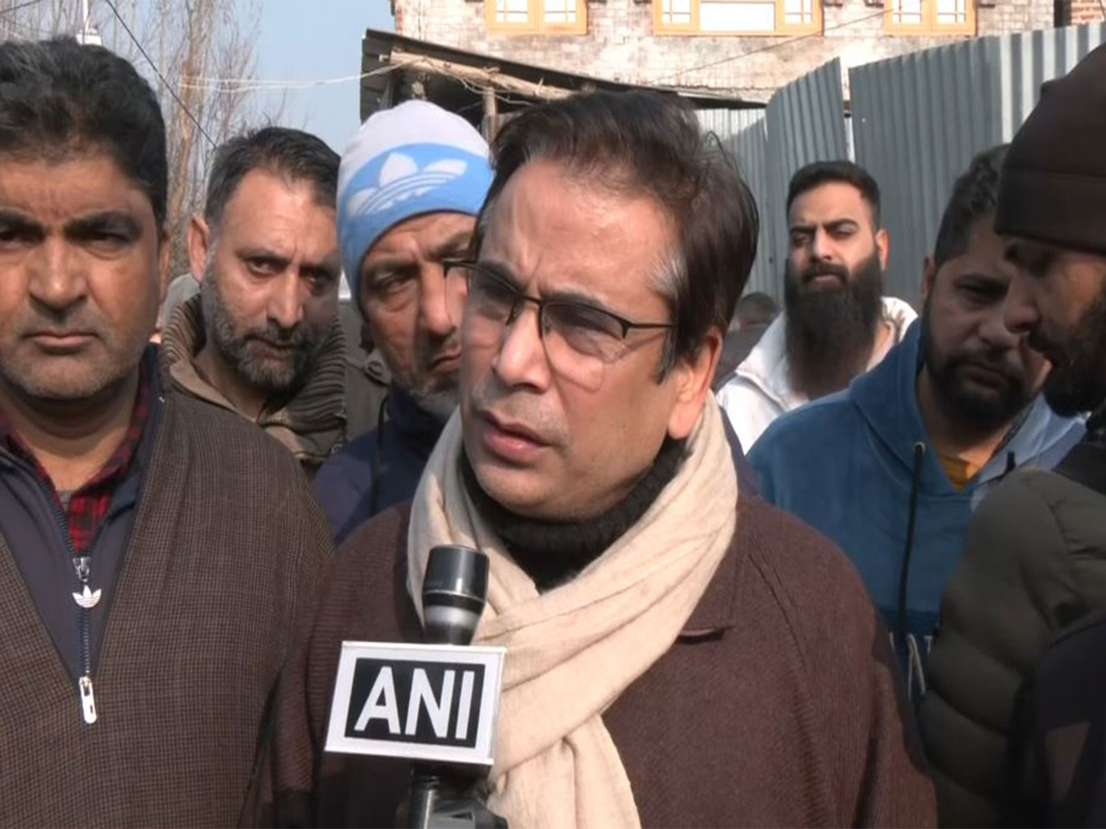 
    “This should be re-examined”: Tanvir Sadiq on Mirwaiz
    