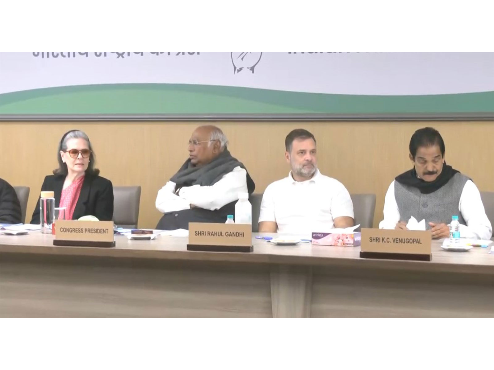 Congress CWC meeting begins at the party's headquarters in Indira Bhawan (Photo/ANI)