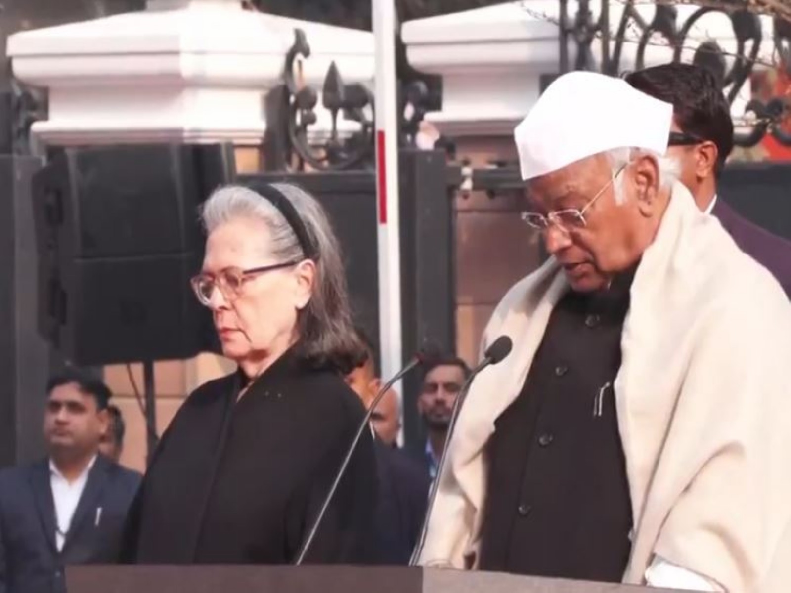 Congress National President Mallikarjun Kharge and Parliamentary Party Chairperson Sonia Gandhi at a party event.  (Photo/ANI)