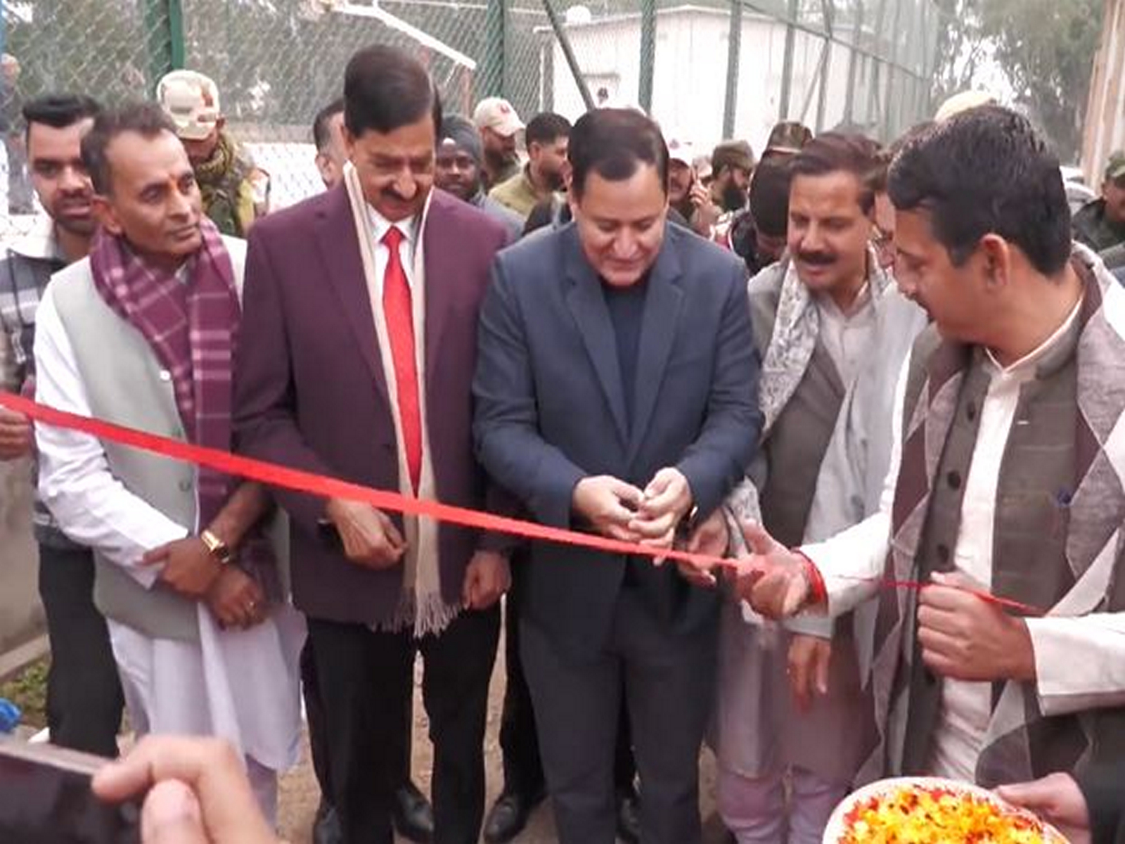 J-K Agriculture and Rural Development Minister, Javid Ahmad Dar, inaugurated Kisan Mela (Photo/ANI)