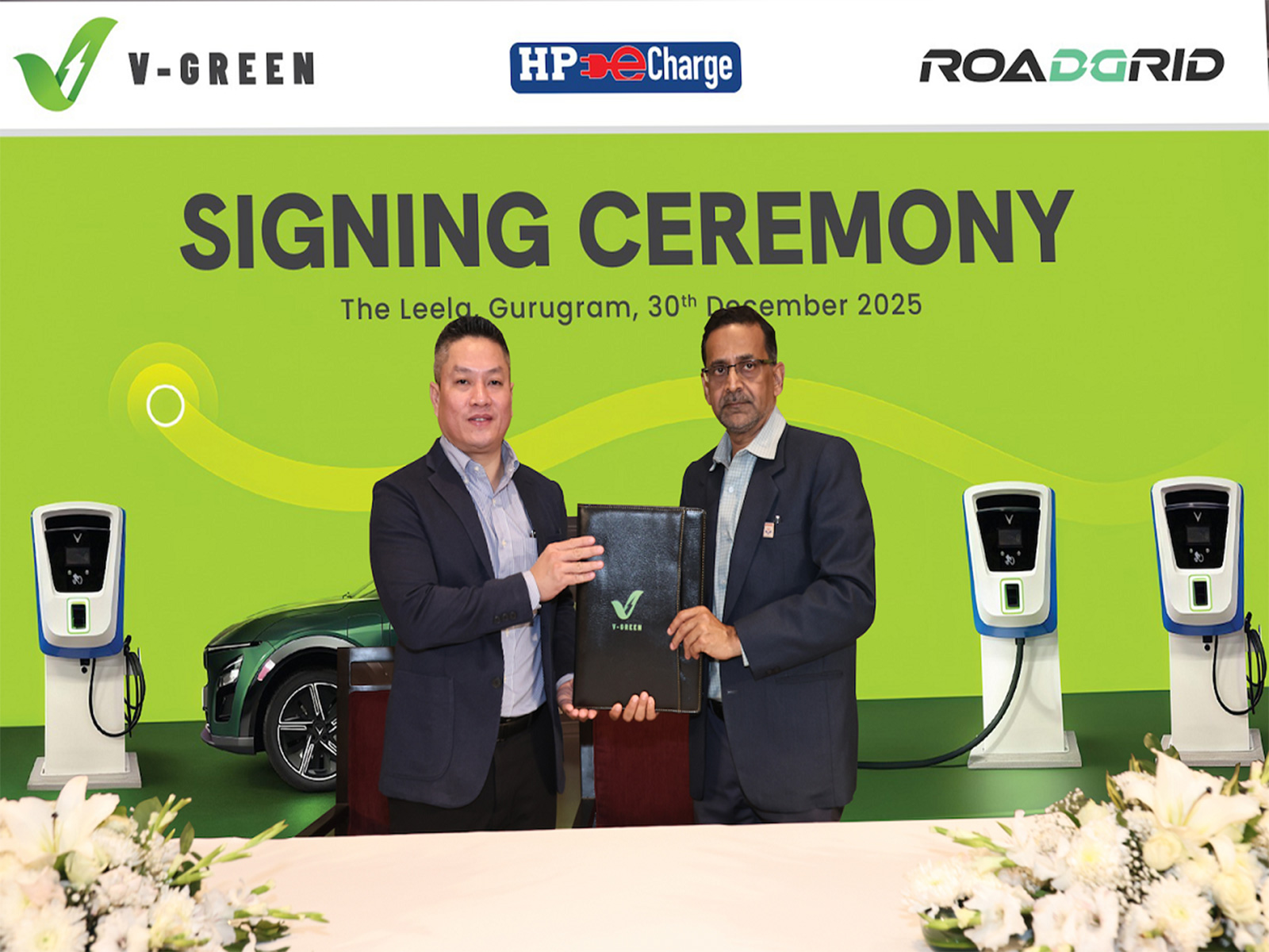 Mr. Nguyen Nam Tien, CEO of V-GREEN India (left), and Mr. Kushal Kumar Banerjee, CGM – Retail Strategy & BD, HPCL, at the signing ceremony