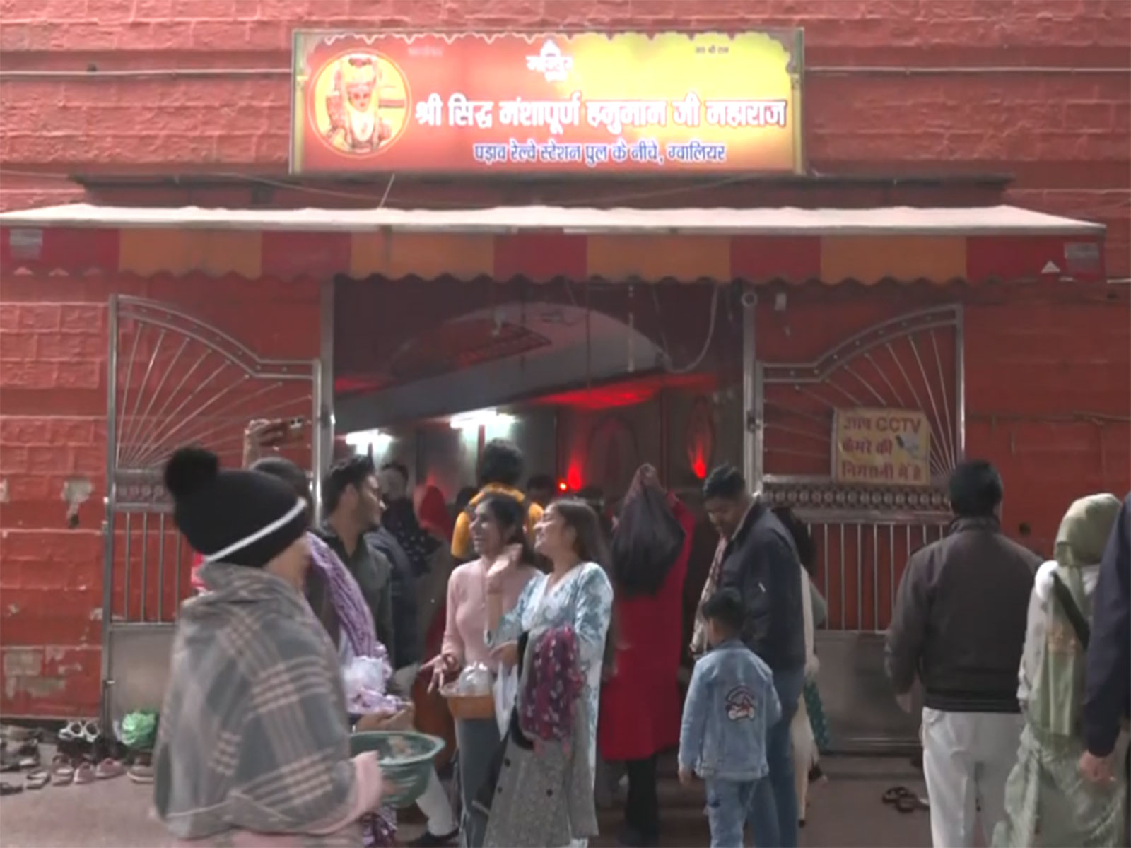 Devotees visiting the Manshapurna Hanuman Temple on New Year (Photo/ANI)