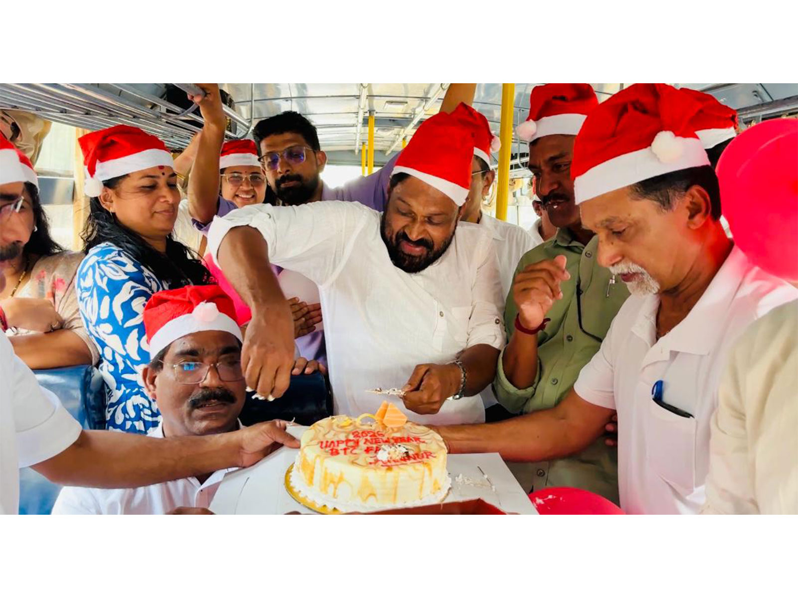 Passengers of Kerala's Kannur unit Budget Tourism Cell celebrate New Year (Photo/ANI)