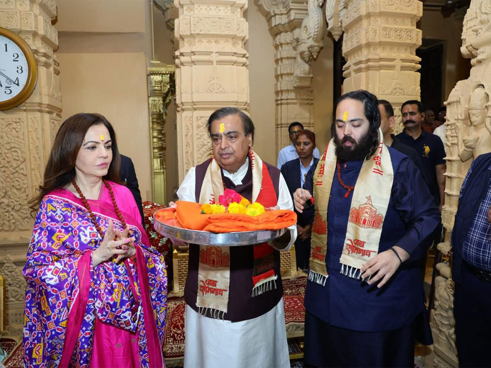 RIL Chairman Mukesh Ambani, along with his wife Nita Ambani and son Anant Ambani, offers prayers at Somnath Temple in Gujarat. (Photo/ANI)