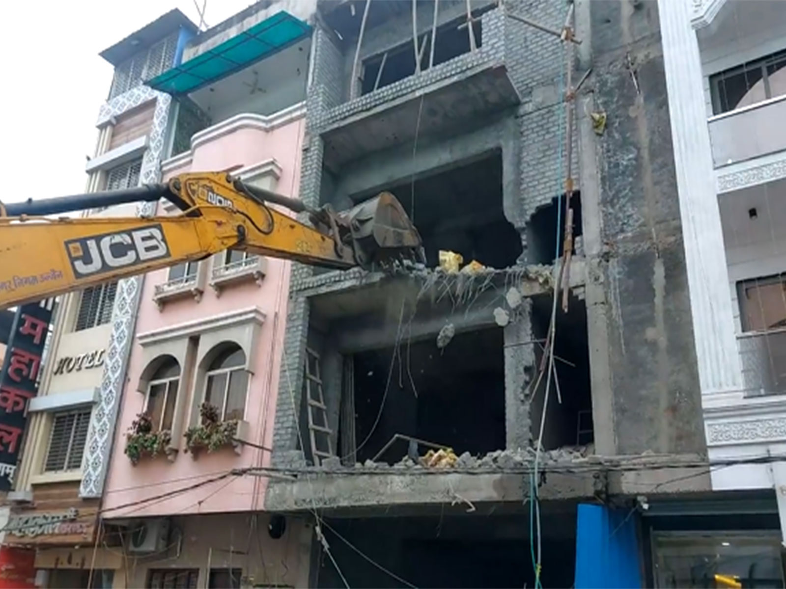Illegal structure being demolished (Photo/ANI)