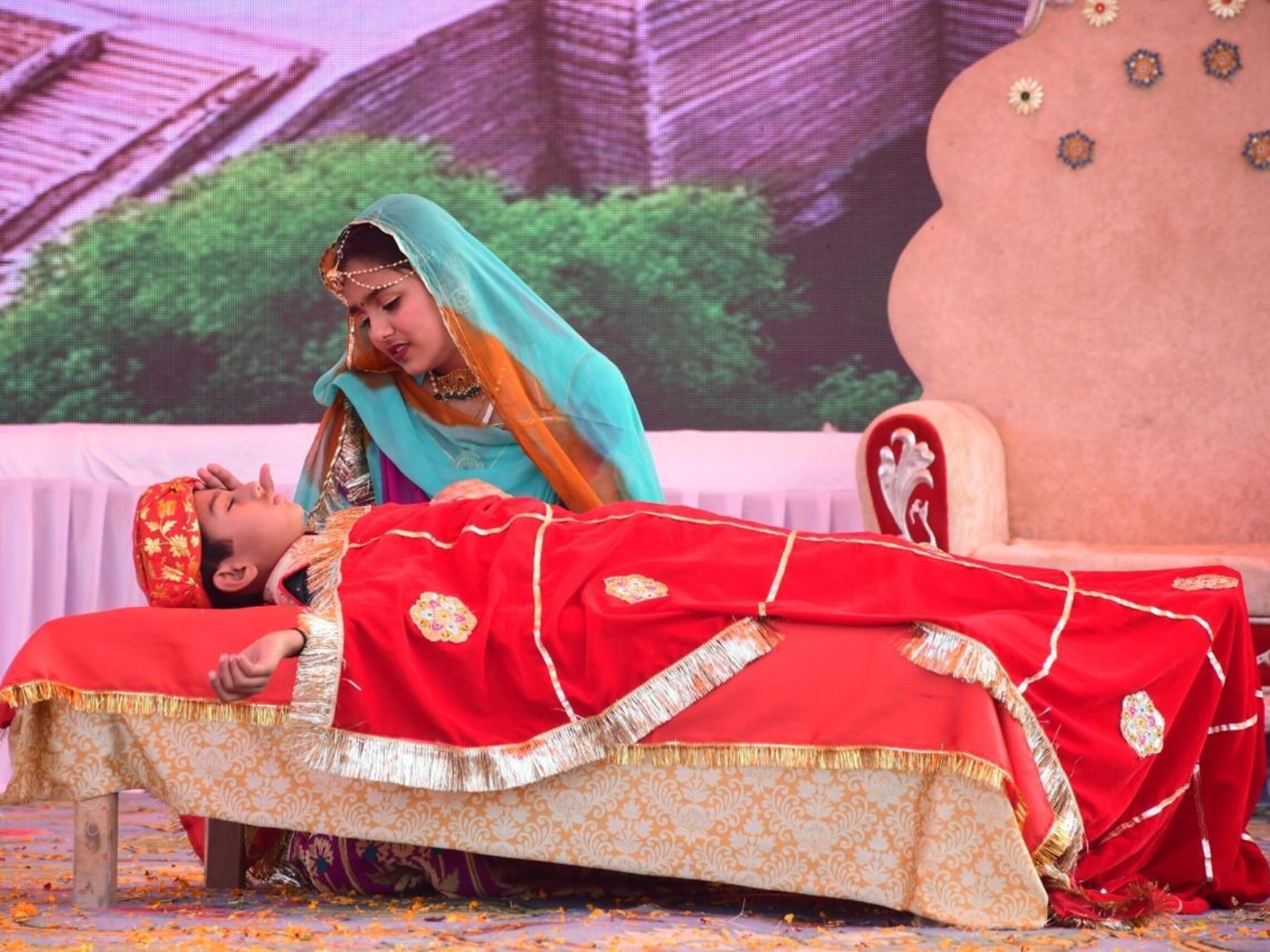 Kesariya Restaurant presents “Dharti Dhora Ri”, a stirring folk dance production honouring Veer Matha Panna Dhai, celebrating sacrifice, courage and devotion from Rajasthan’s history alive!!