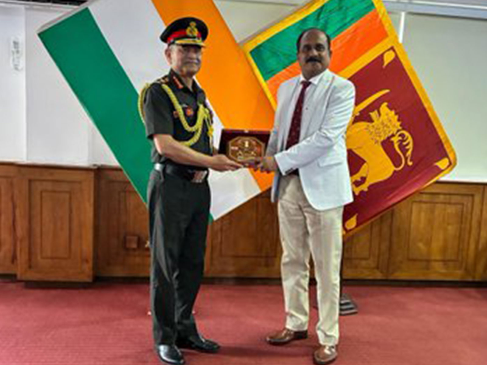 Chief of the Army Staff General Upendra Dwivedi met Major General Aruna Jayasekara (Retd), Deputy Minister of Defence & Air Vice Marshal Sampath Thuyacontha (Retd), Secretary of Defence, Sri Lanka  (Photo/@adgpi)