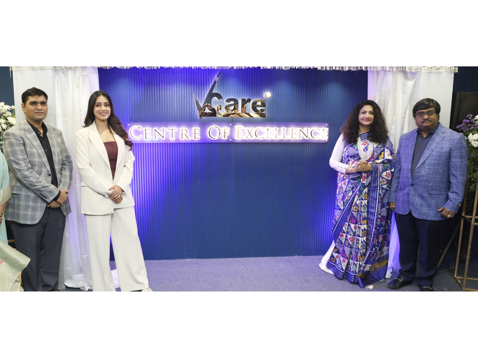 VCare Launches State-of-the-Art Centre of Excellence in Hyderabad; Unveils one of India’s First ‘Single-Day Facial Architecture’