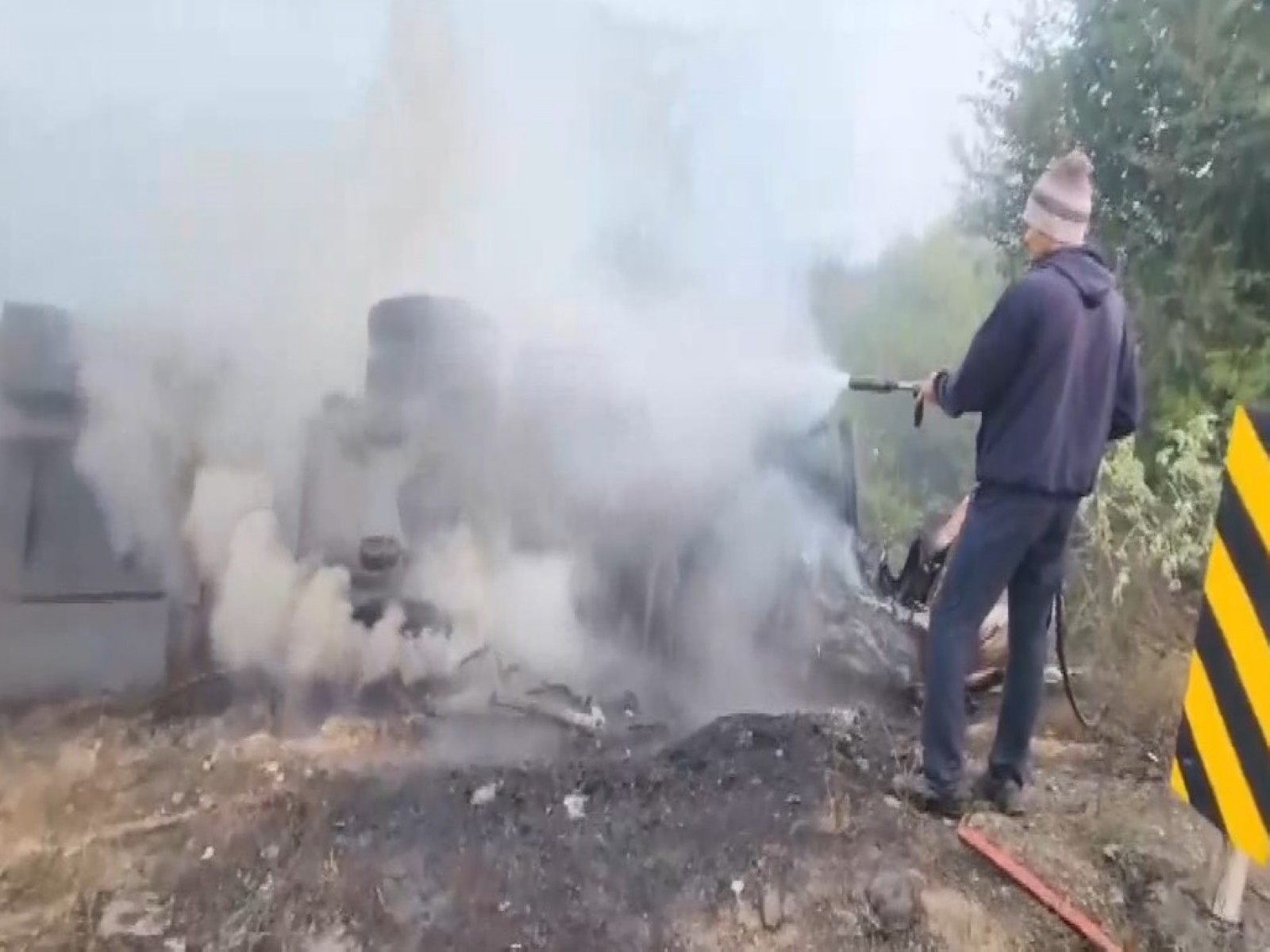 Fire tenders control fire after two trucks collide in Gujarat (Photo/ANI)