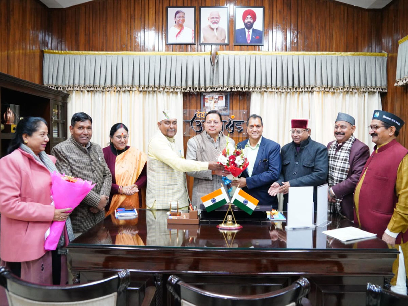 Former Uttarakhand Minister Premchand Aggarwal and other MLAs express gratitude to CM Dhami (Photo/ANI)