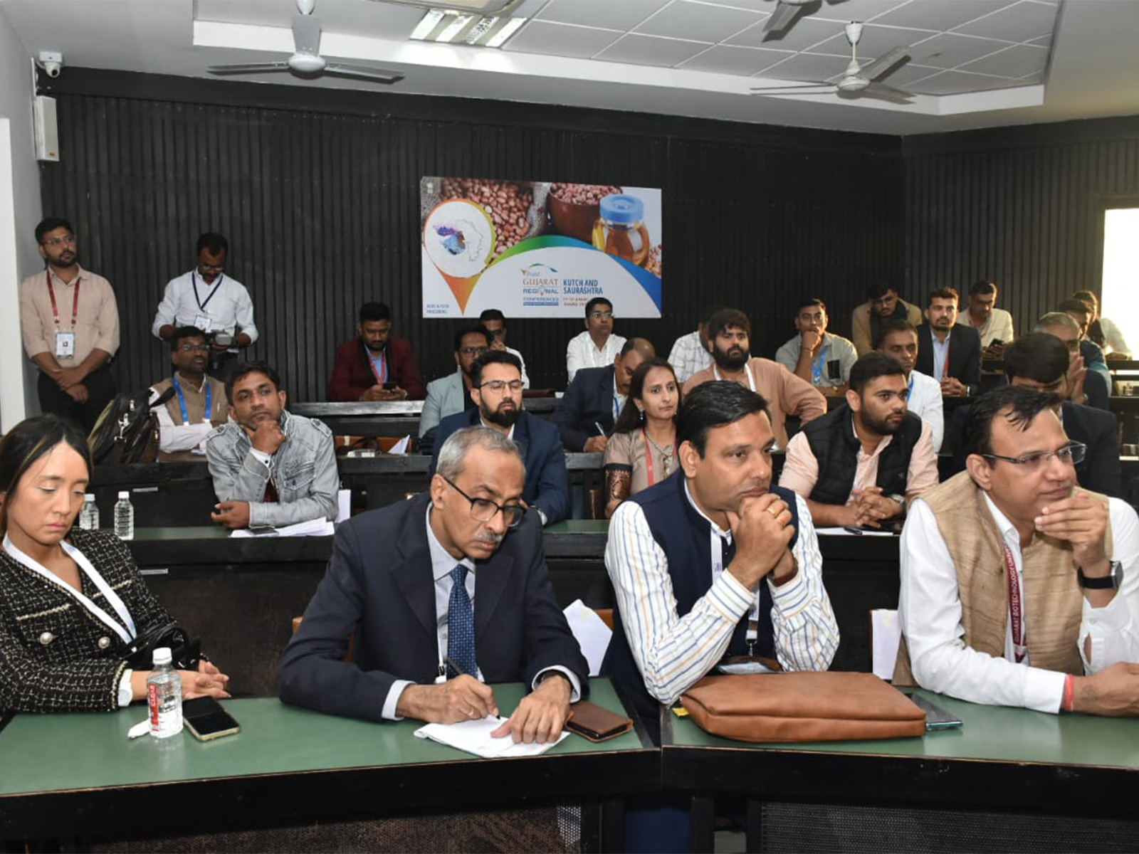 Special panel discussion with fish exporters at VGRC (Photo/ANI)