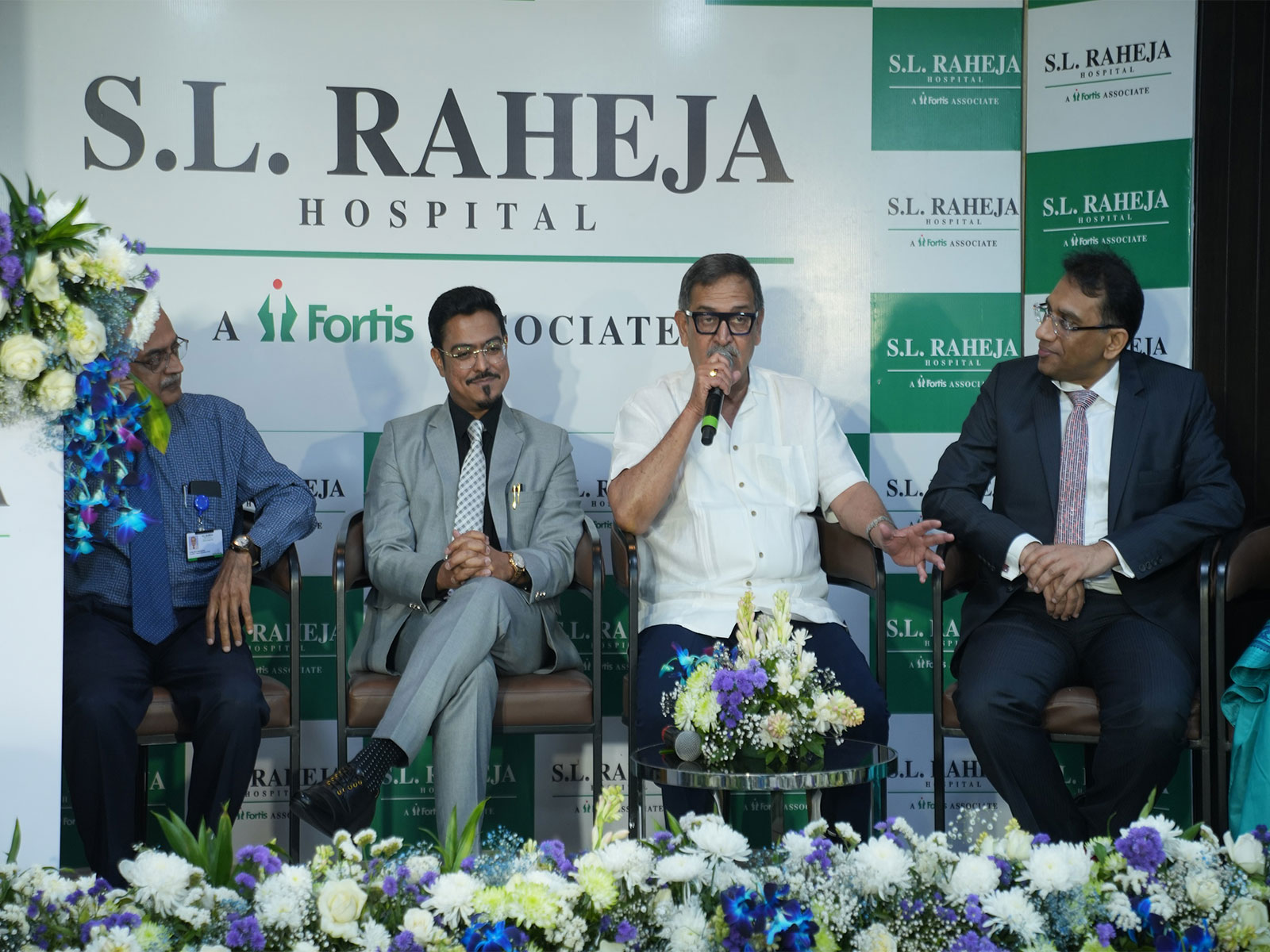 Actor-filmmaker Mahesh Manjrekar with Dr Kunal Punamiya & Dr Tofiq Bohra at the launch of Mumbai’s first COE for Craniofacial & TMJ Surgery at Fortis S. L. Raheja Hospital Mumbai
