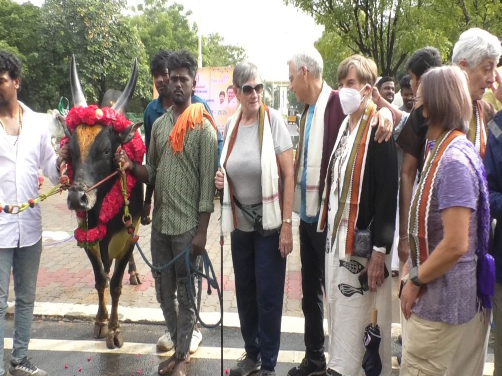 Pongal celebrated at Tiruchirappalli Collectorate with foreign tourists (Photo/ANI)