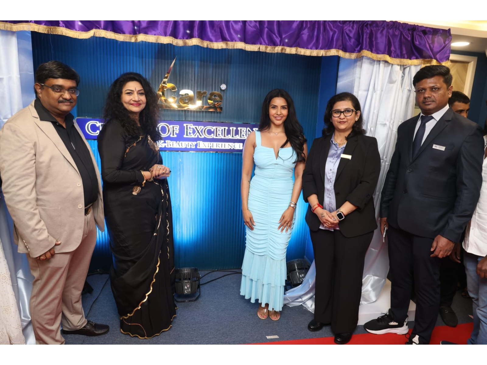 VCare Launches State of the art Centre of Excellence in Bengaluru Unveils one of India’s First Single-Day Facial Architecture