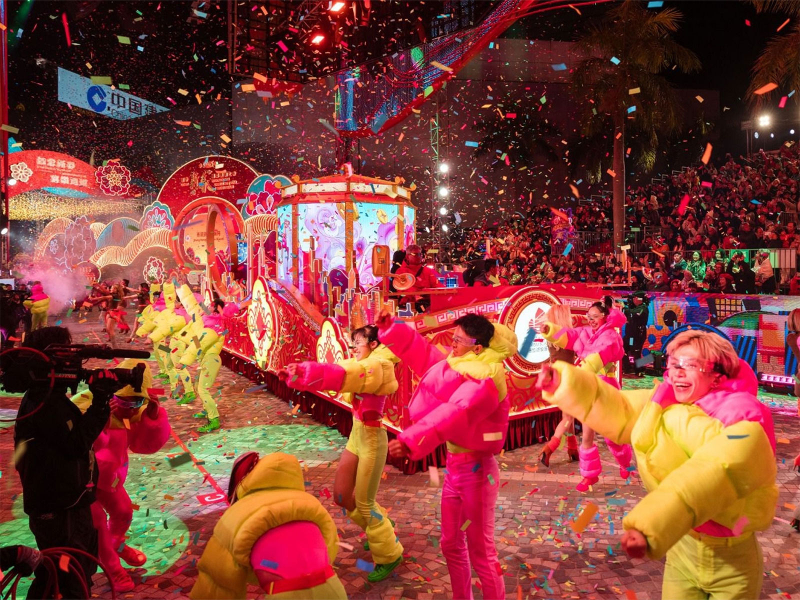 A vibrant display of performers and floats brings Hong Kong’s Lunar New Year Night Parade alive A vibrant display of performers and floats brings Hong Kong’s Lunar New Year Night Parade alive