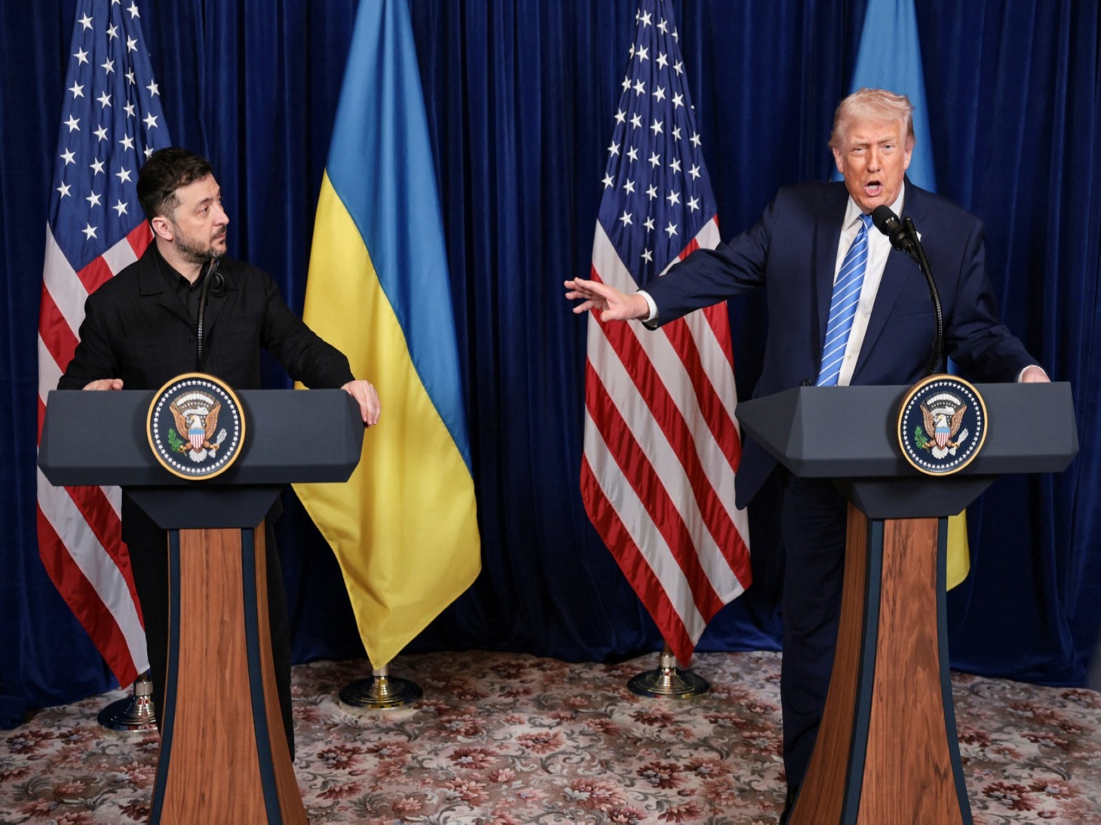 US President Donald Trump with his Ukranian counterpart Volodymyr Zelenskyy (Photo/Reuters) US President Donald Trump with his Ukranian counterpart Volodymyr Zelenskyy (Photo/Reuters)