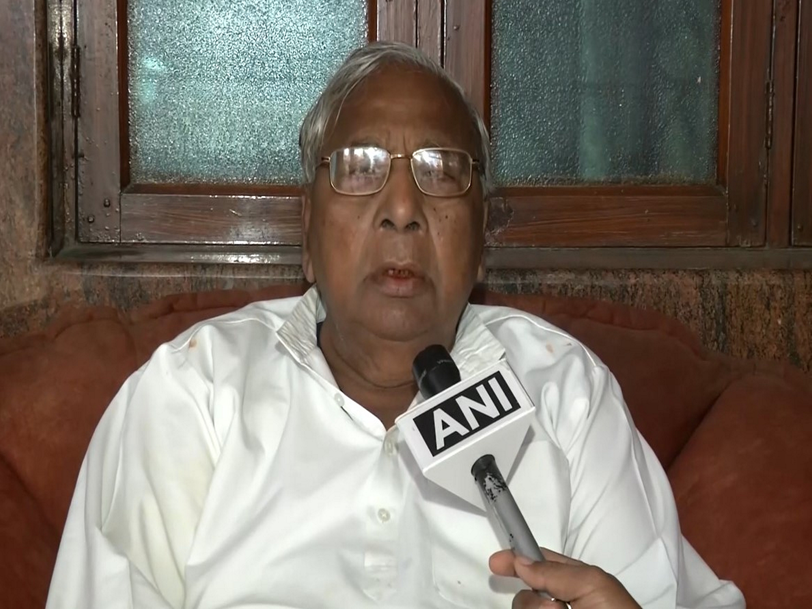 Congress leader V Hanumantha Rao (Photo: ANI)