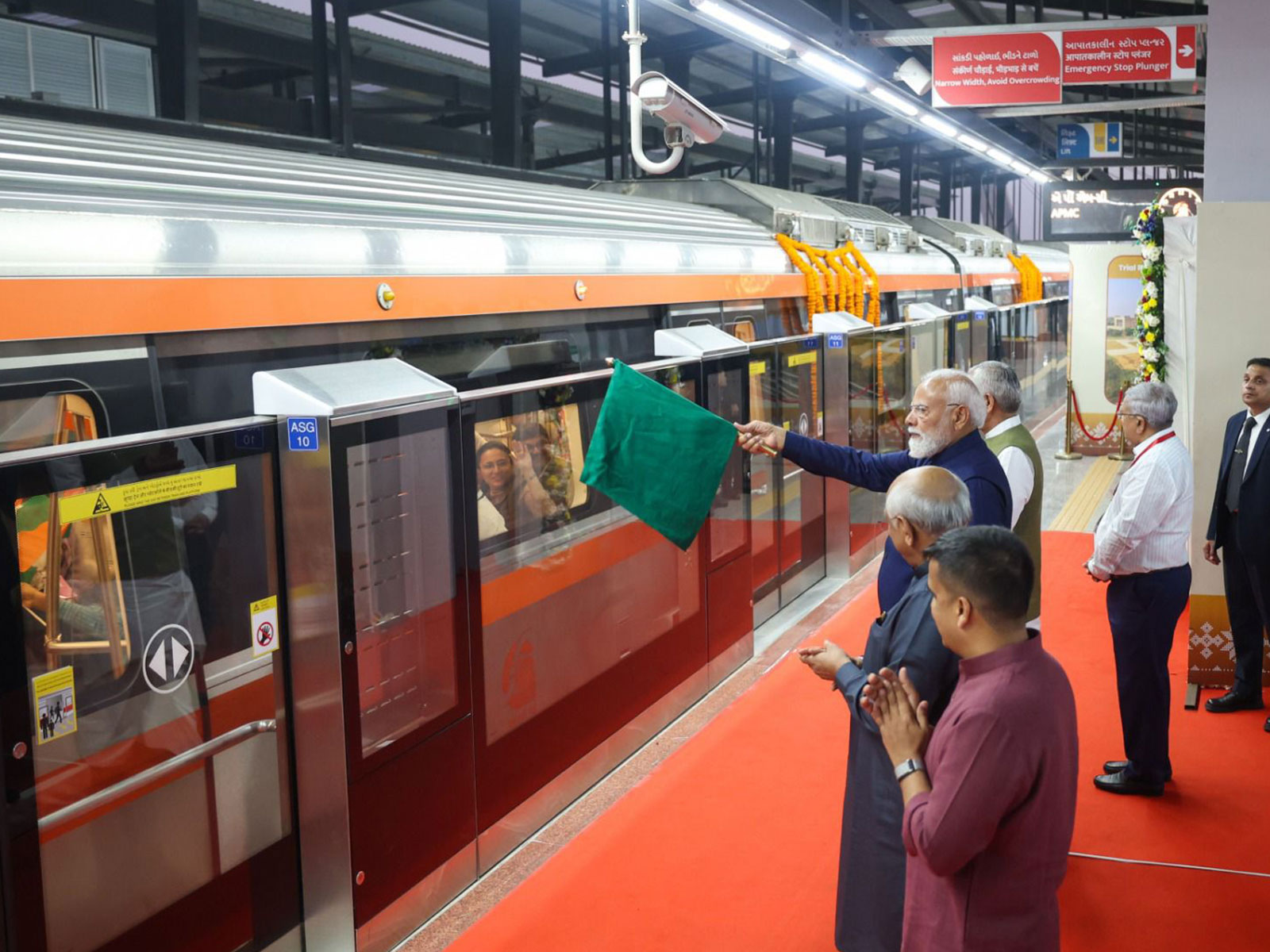 PM Narendra Modi flags off metro train in Ahmedabad (Photo/ Gujarat CMO)