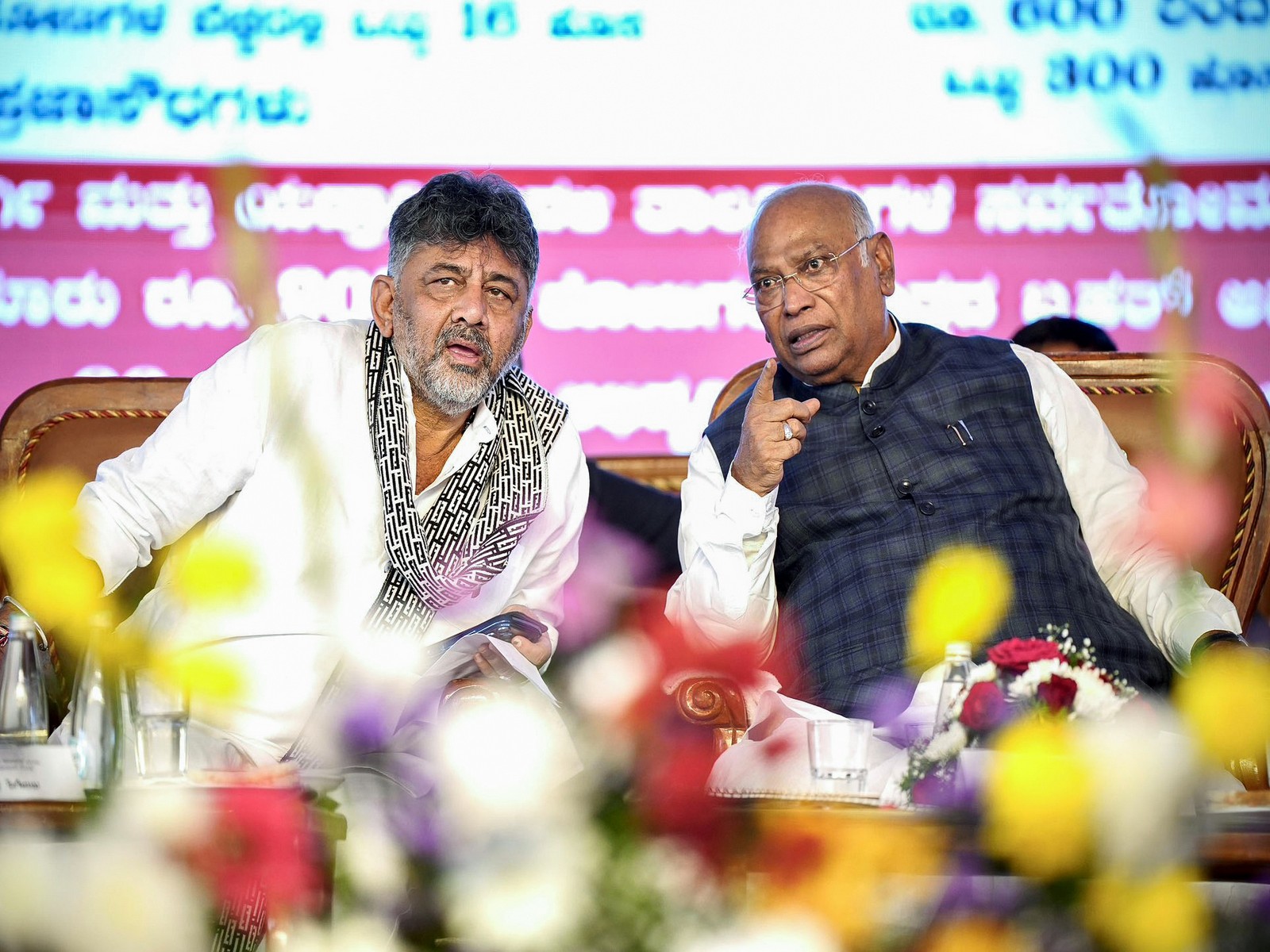 Karnataka Deputy CM DK Shivakumar with Congress President Mallikarjun Kharge (Photo/ANI)