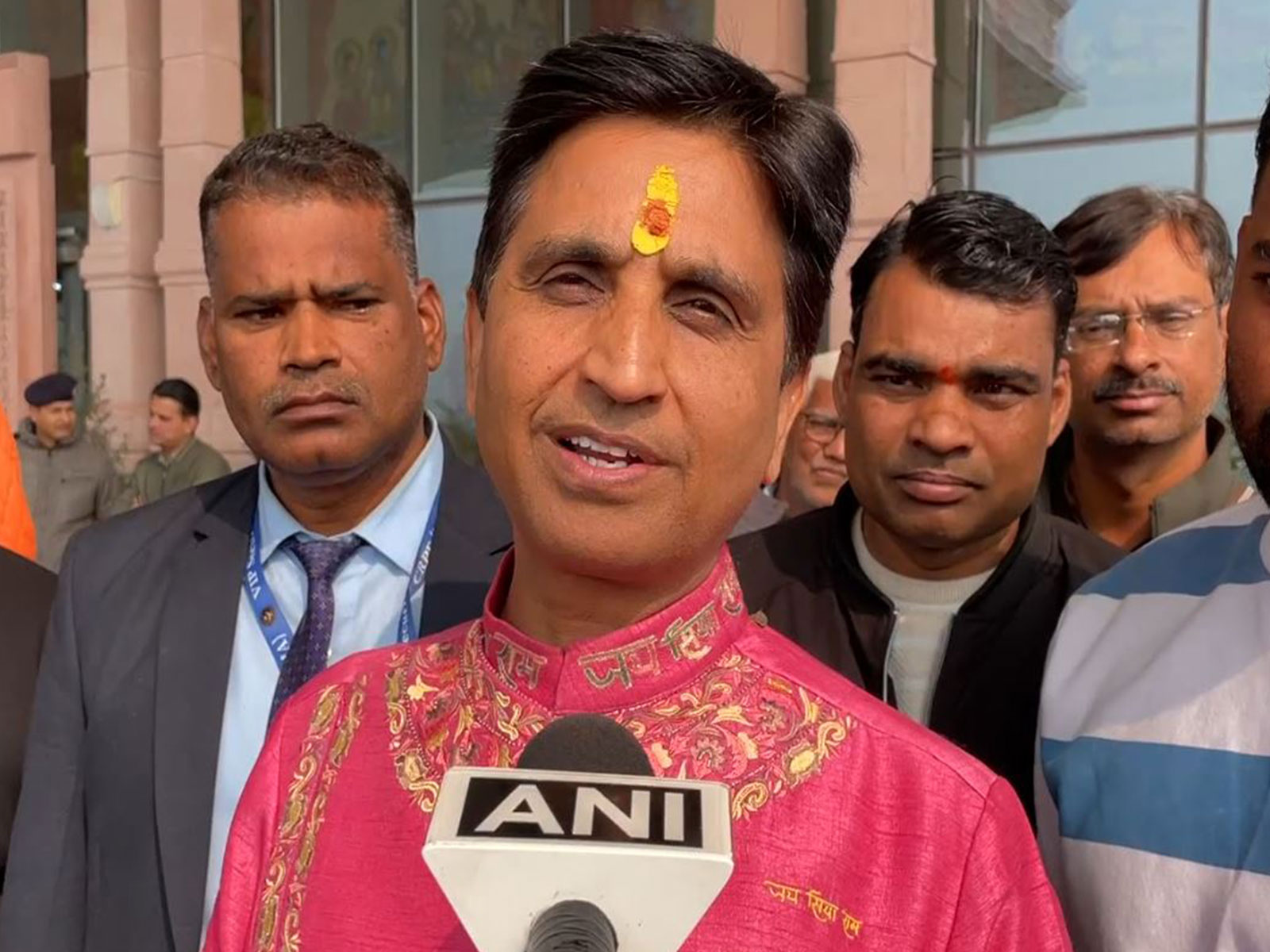 Poet Kumar Vishwas (Photo/ANI)