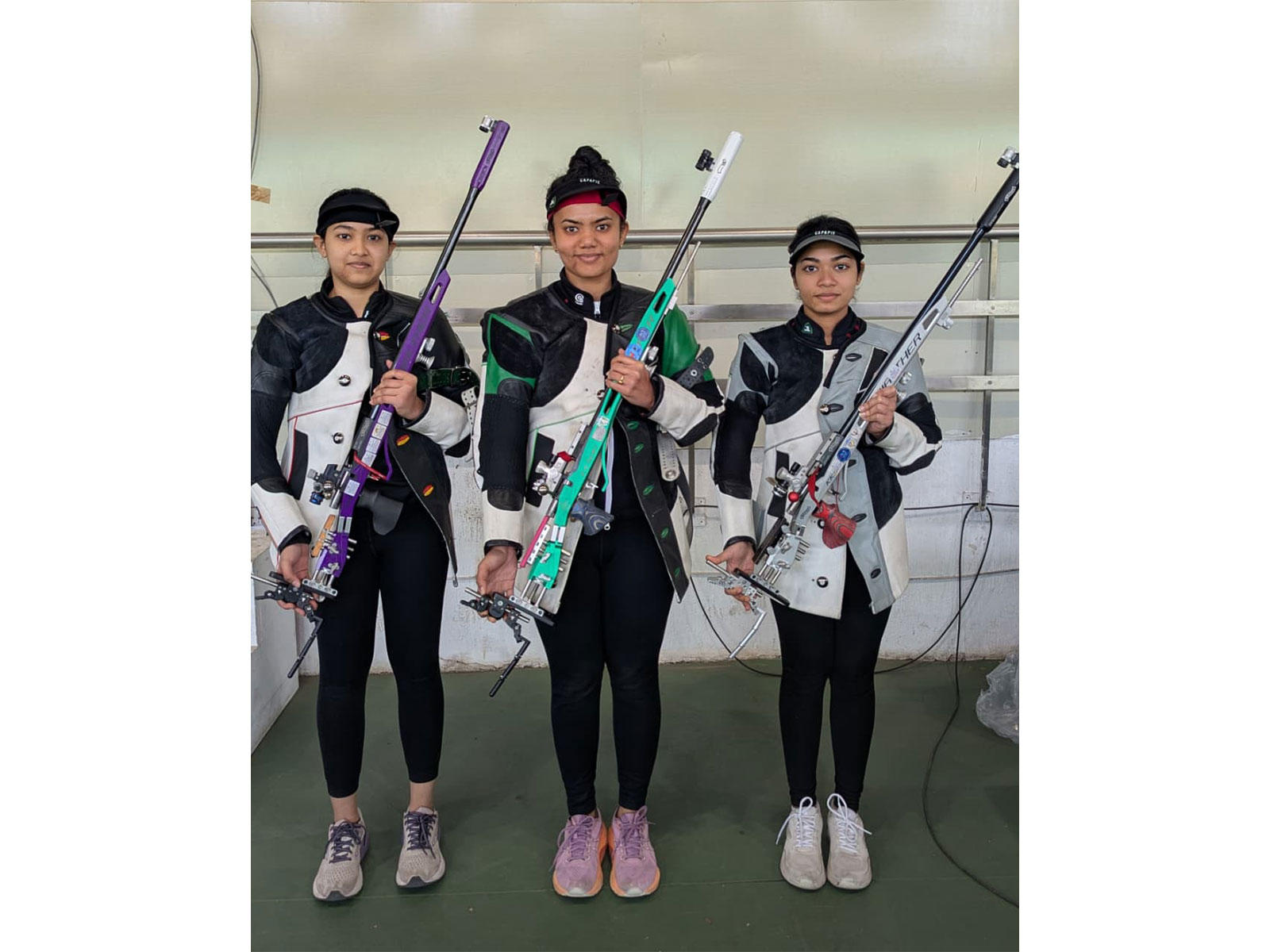 Tilottama Sen (Karnataka), Manini Kaushik (Rajasthan), Vidarsa K. Vinod (Kerala) at 50m Rifle Prone Women T1 at Group A National Selection Trials (Image: NRAI)