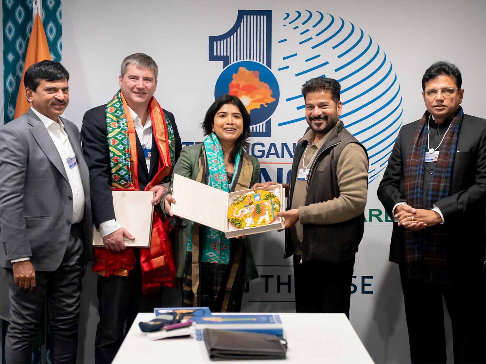 Telangana CM A. Revanth Reddy met Jeremy Jurgens, managing director, World Economic Forum (WEF) and Manju George, Head of Strategic Impact and Integration (Photo/Telangana CMO) Telangana CM A. Revanth Reddy met Jeremy Jurgens, managing director, World Economic Forum (WEF) and Manju George, Head of Strategic Impact and Integration (Photo/Telangana CMO)