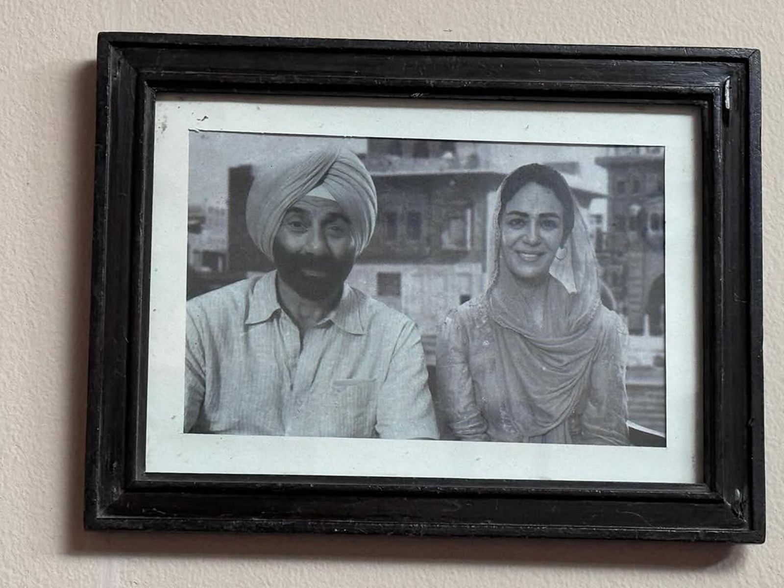 Sunny Deol, Mona Singh (Photo/instagram/@monajsingh) Sunny Deol, Mona Singh (Photo/instagram/@monajsingh)