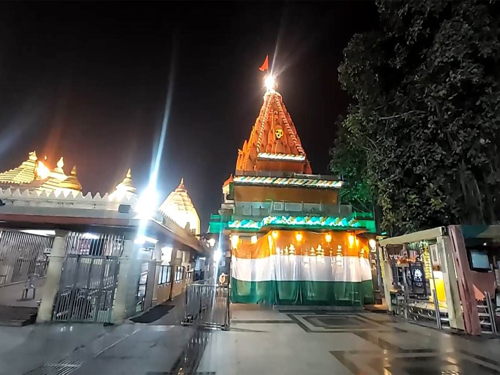 Mahakal temple decorated with Tricolour (Photo/ANI)