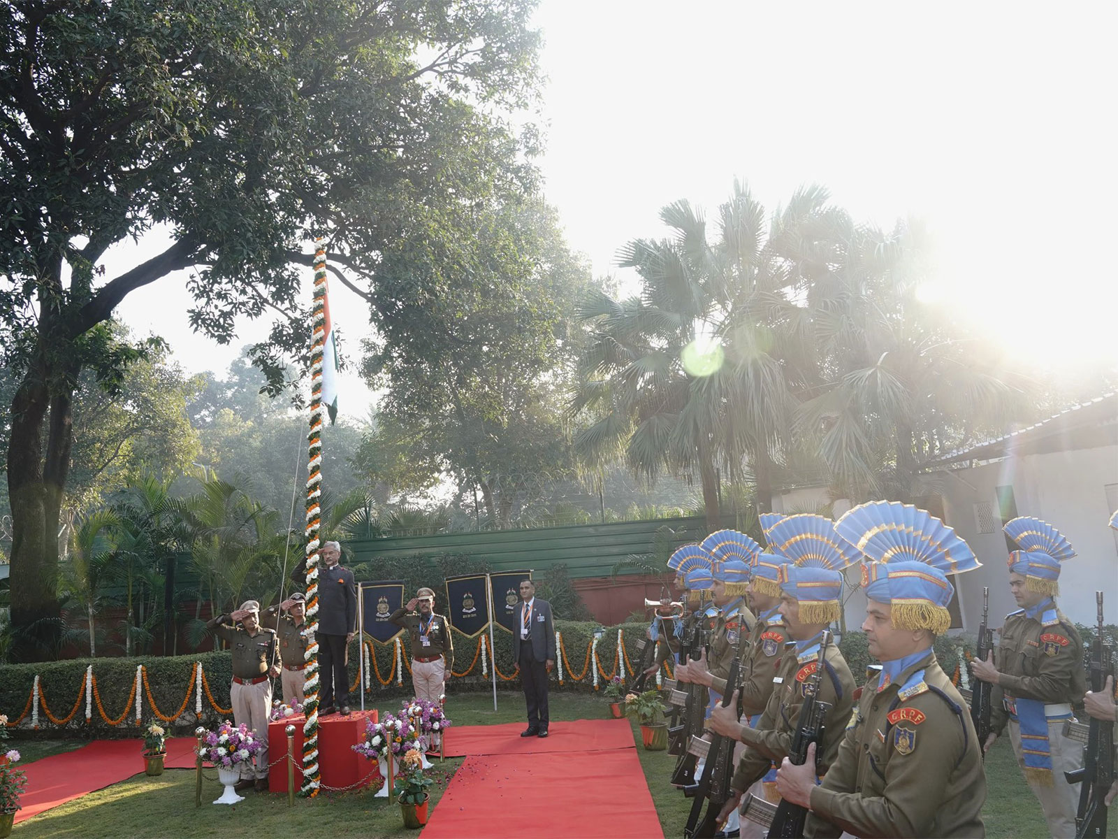 External Affairs Minister S Jaishankar unfurls the Tricolour (Photo: X@DrSJaishankar) External Affairs Minister S Jaishankar unfurls the Tricolour (Photo: X@DrSJaishankar)