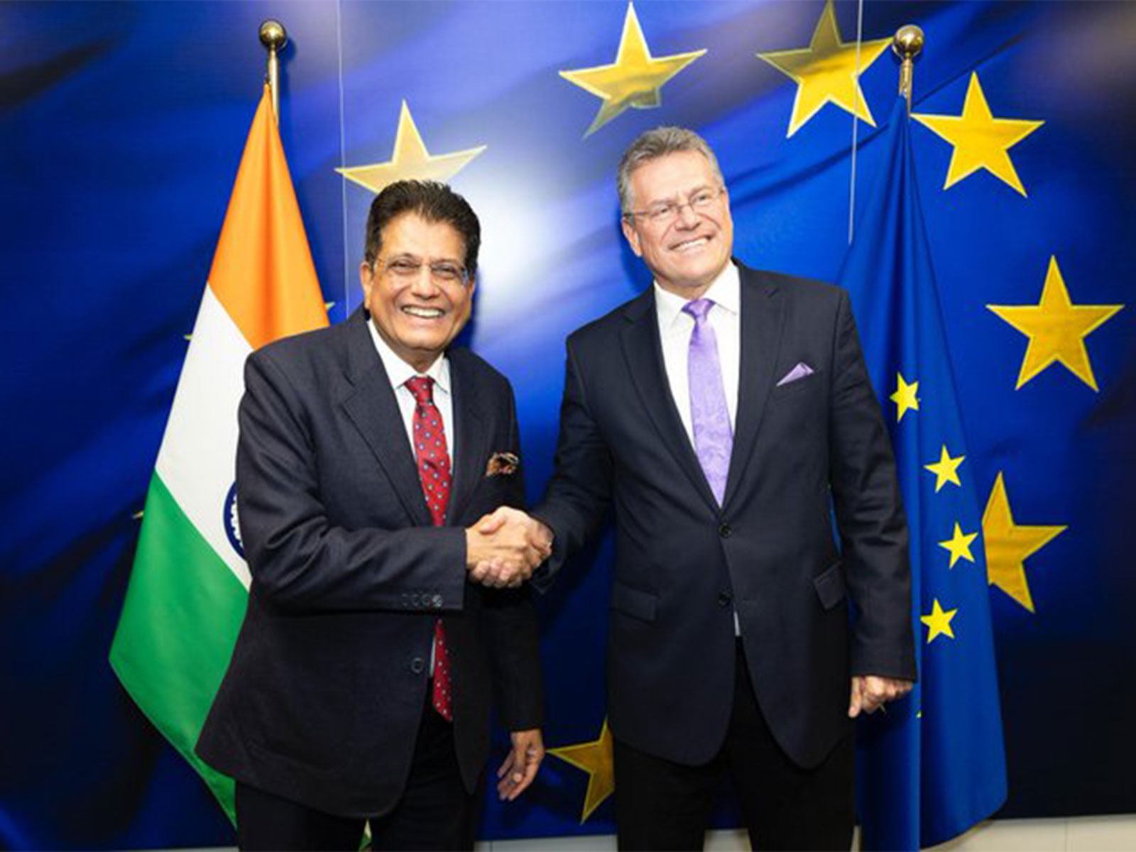 EU Trade Commissioner Marcos Sefcovic with Union Minister of Commerce and Industry Piyush Goyal (Photo/@MarosSefcovic)