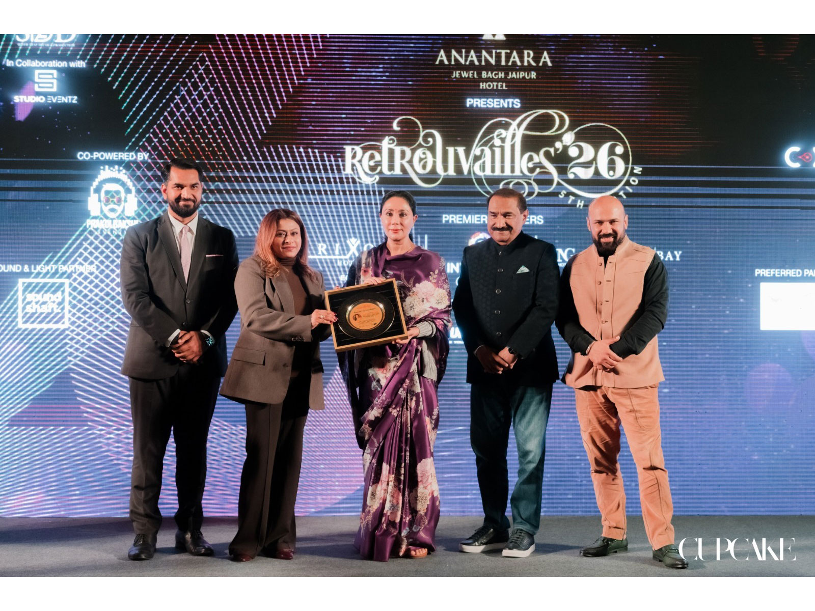 Vimal Verma, GM, Anantara Jaipur, Kanika Mehta, Presenting the momento on stage to Diya Kumari DY CM Rajasthan, Sabbas Joseph, MD Wizcraft International, Nimit Mehta, MD R2S Global Event Network 