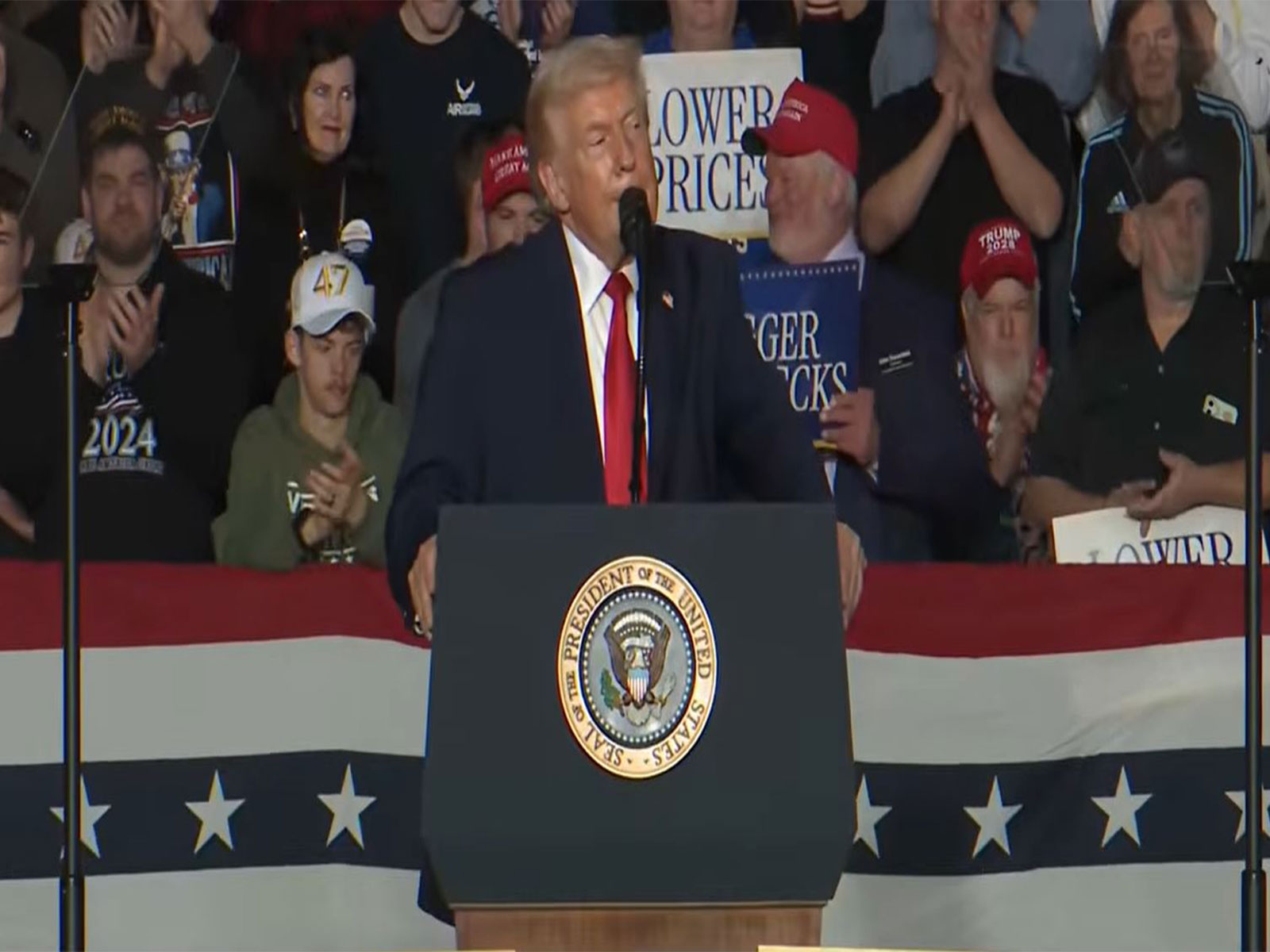 US President Donald Trump speaks during a campaign-style event in Clive, Iowa, amid ongoing legal uncertainty over his administration’s global tariff policy. (Image Source: The White House/YouTube)