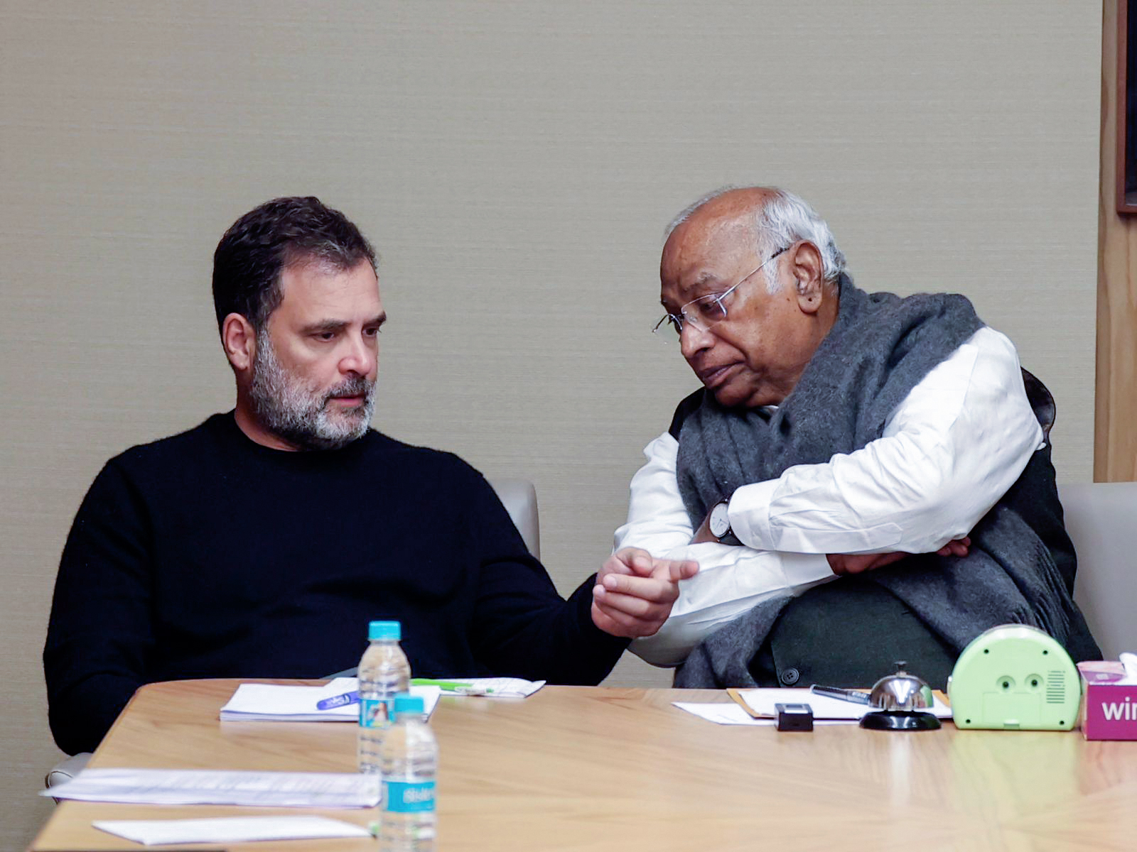 Lok Sabha LoP Rahul Gandhi with Rajya Sabha LoP Mallikarjun Kharge (Photo/ANI)