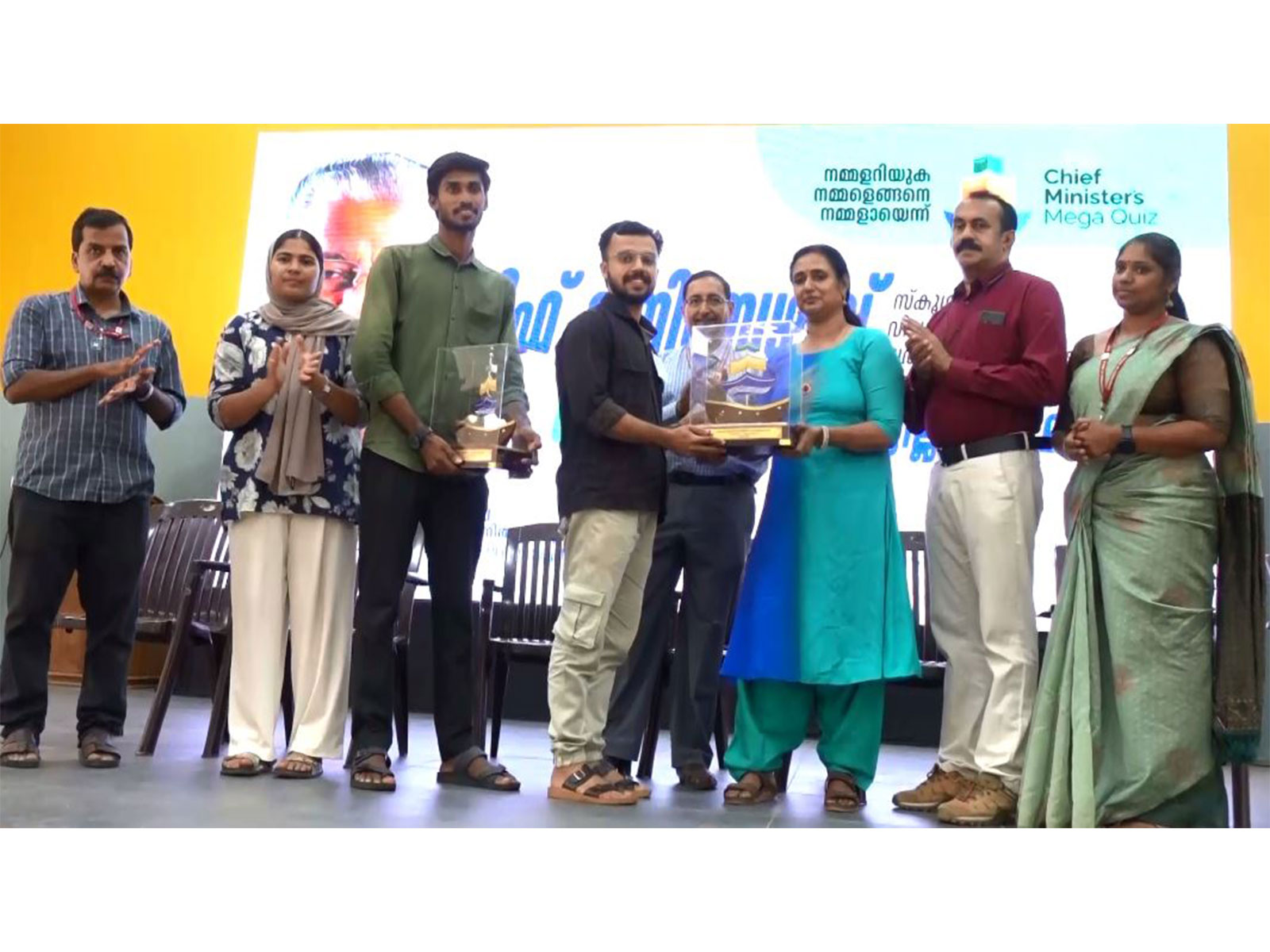 E. Sreelakshmi and K.M. Parvana wins Vigyan Yatra Chief Minister's Megaquiz School Category (Photo/ANI)