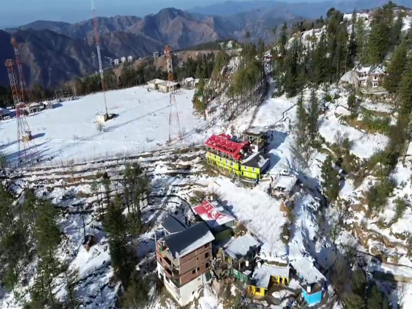 The fresh snowfall in Himachal hills have brought hopes high for farming and tourism units , Now the important sectors of HP are eying on Union Budget to get a boost (Photo/ANI)