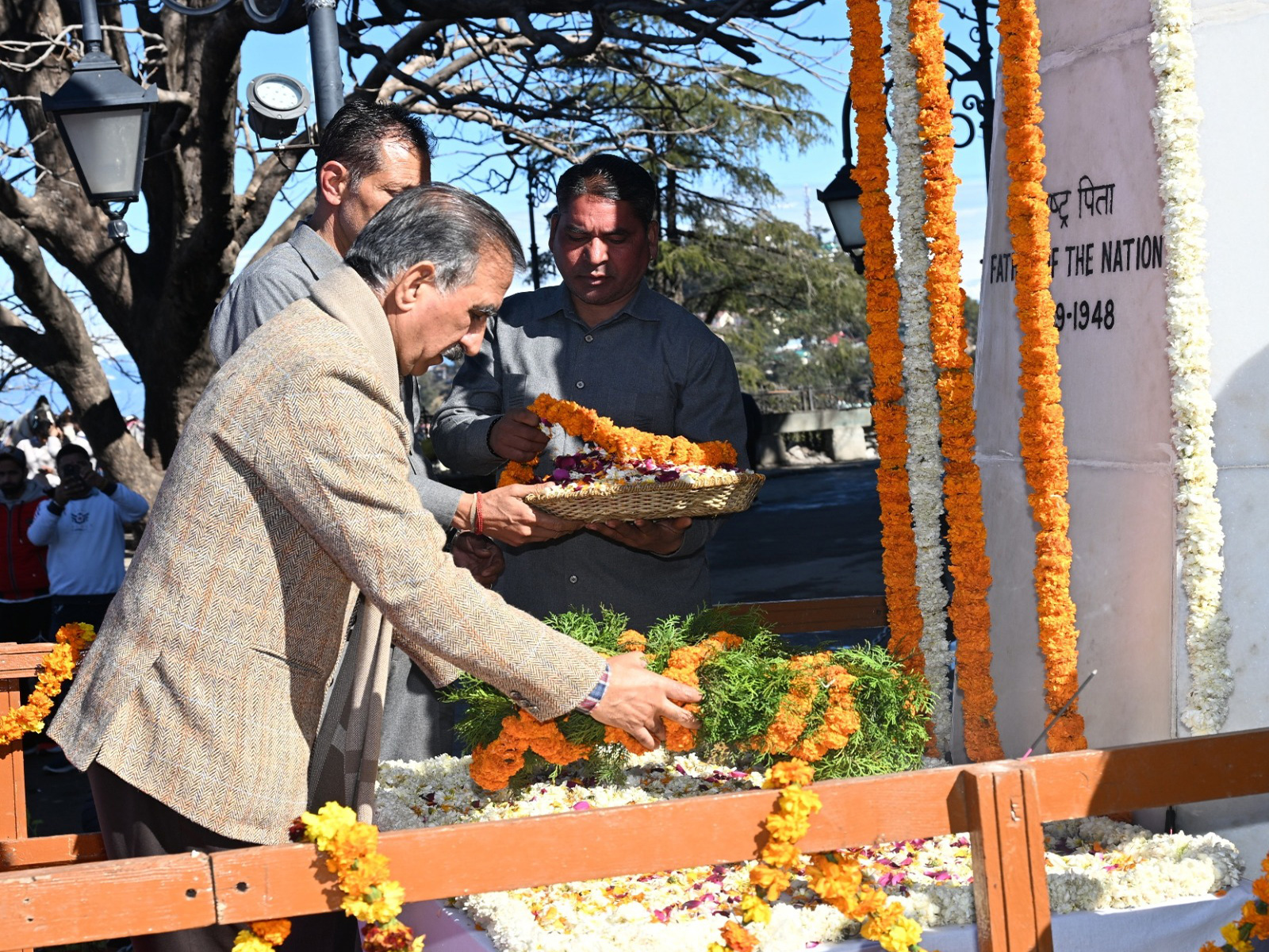 Himachal Pradesh Chief Minister Sukhvinder Singh Sukhu pays tribute to Mahatma Gandhi (Photo/ANI)