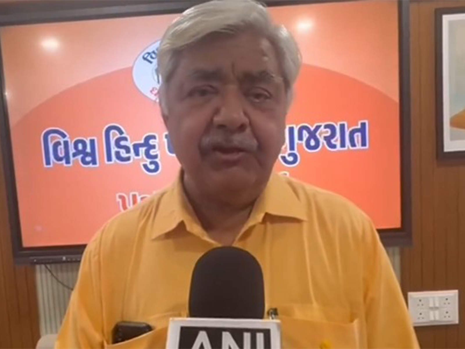 Vishva Hindu Parishad (VHP) International President Alok Kumar (Photo/ANI)