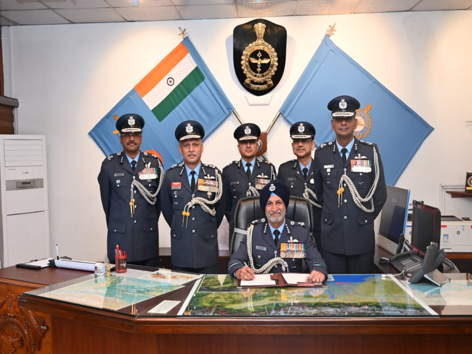 Air Marshal Inderpal Singh Walia assumes the appointment of Air Officer Commanding-in-Chief, Eastern Air Command, IAF (Photo/PIB)