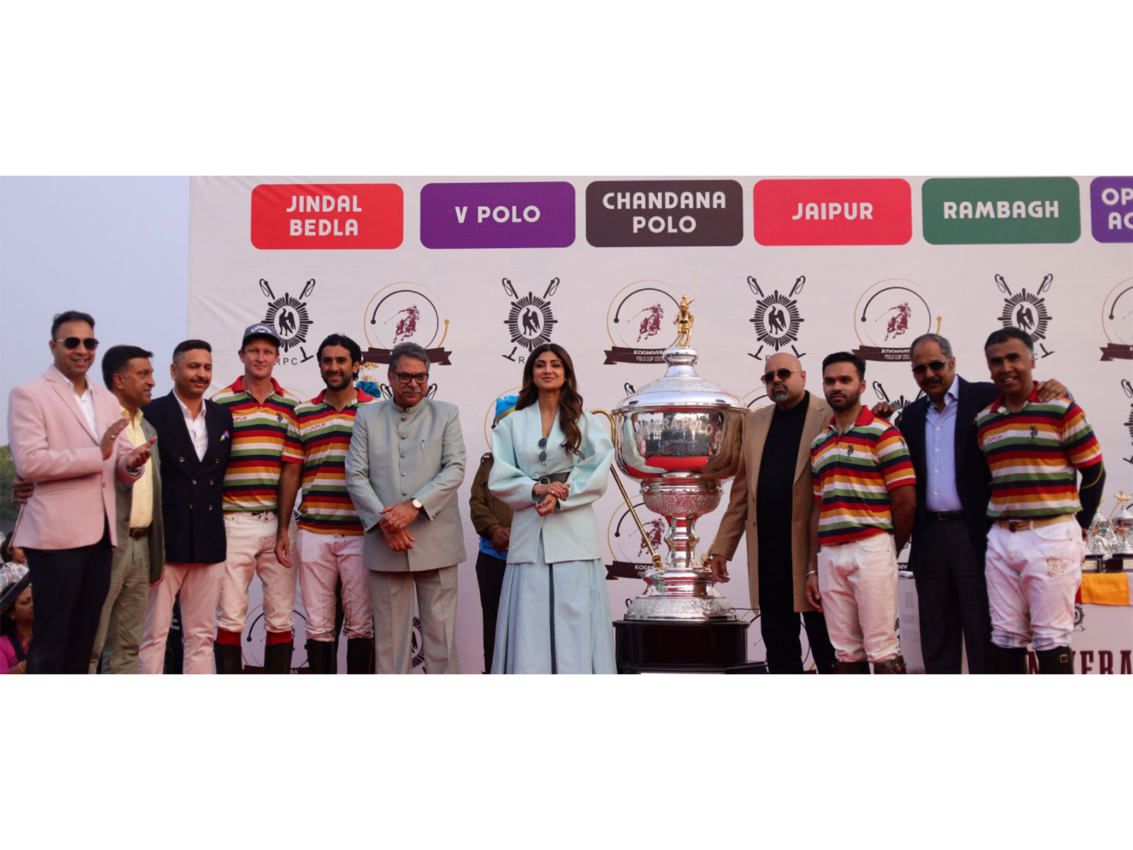 Jaipur Polo team with the title. (Photo: Jaipur Polo)
