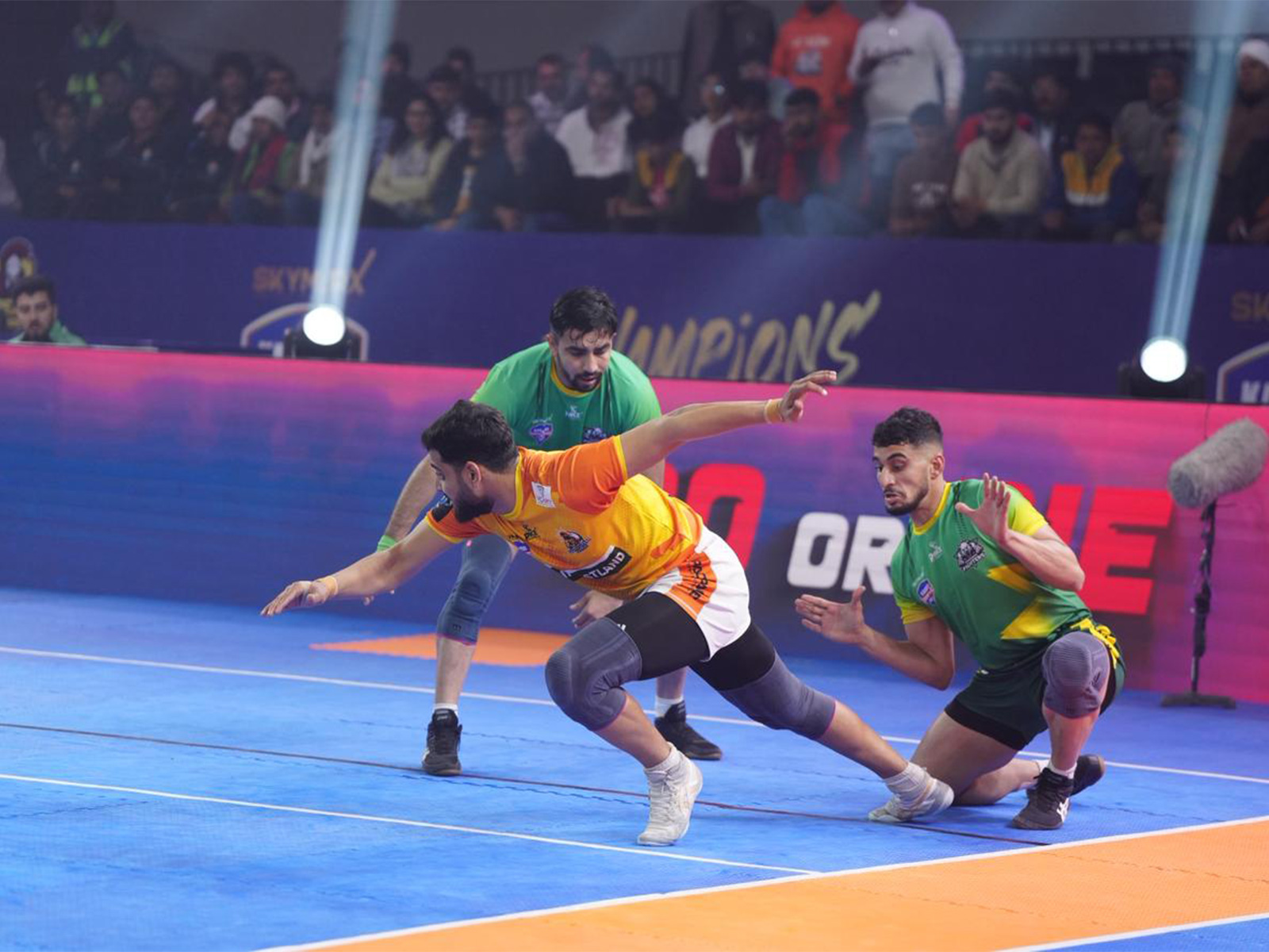 Kabaddi players in action. (Photo: KCL)