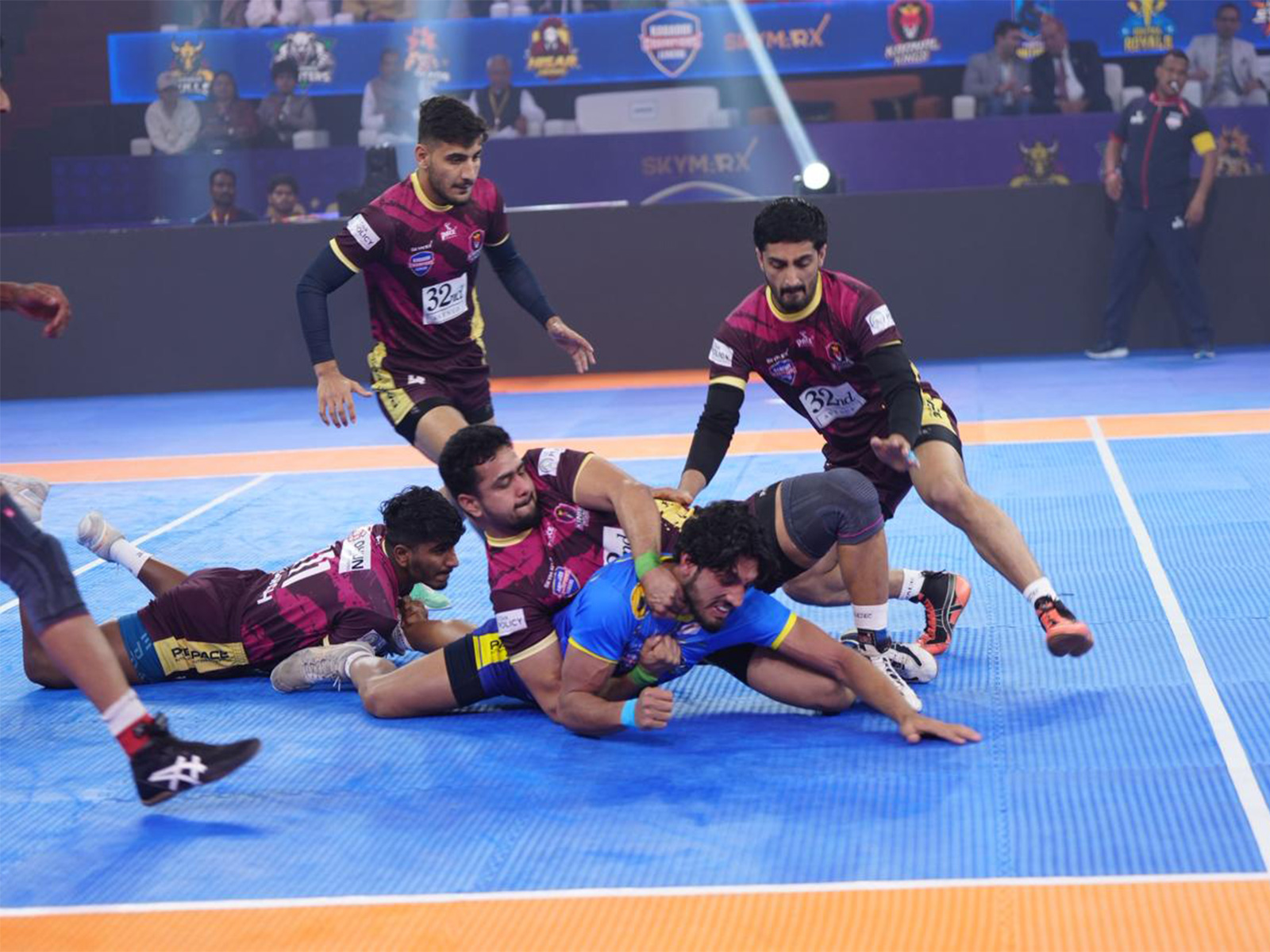 Kabaddi players in action. (Photo: Kabaddi Champions League)