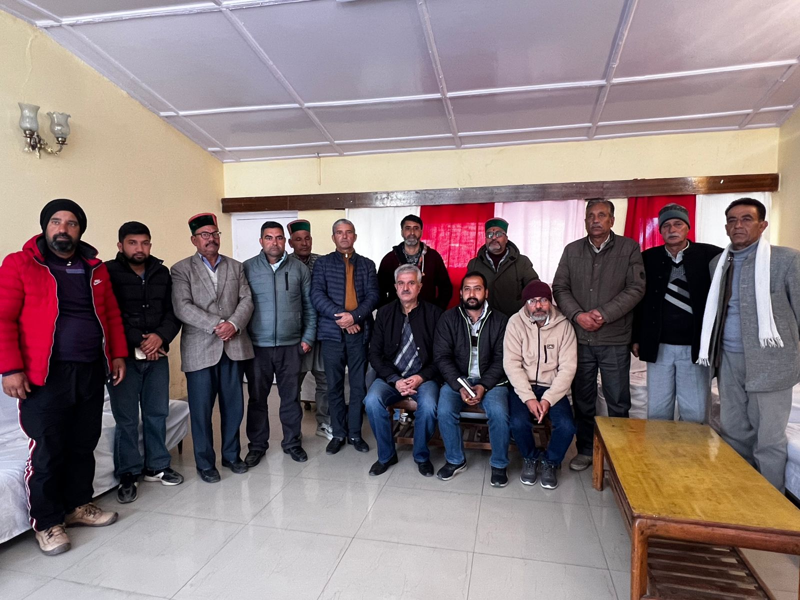 Meeting with Himachal Pradesh Apple Growers’ Association president Sanjay Chauhan  (Photo/ farmers association)