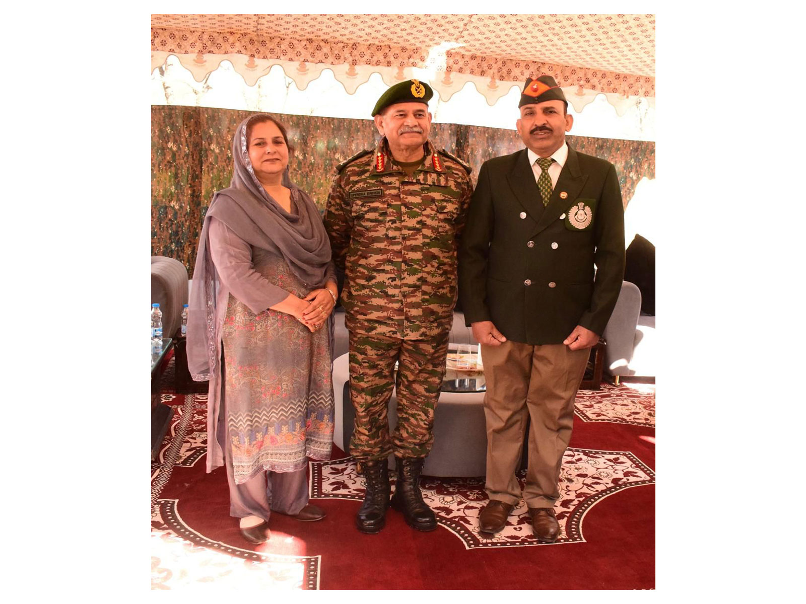 COAS General Upendra Dwivedi visits forward areas in Poonch (Photo/Indian army)