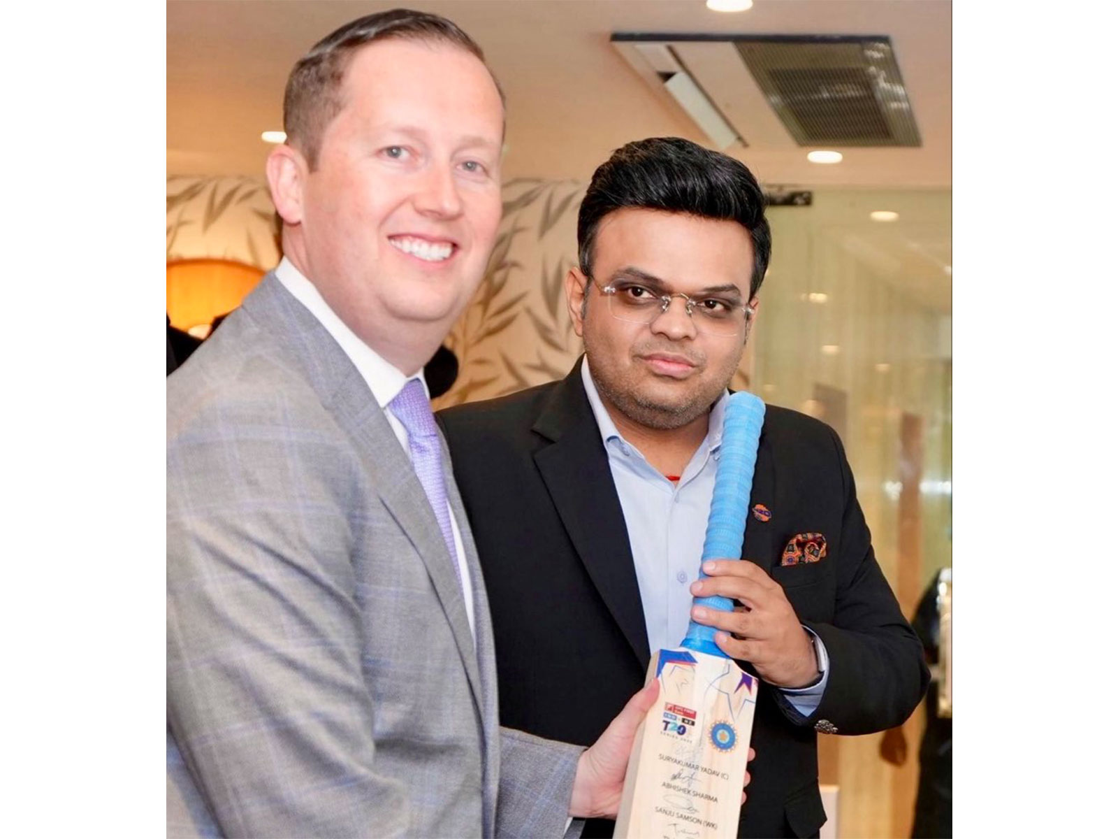 Sergio Gor (L) and Jay Shah (R). (Photo: X/@USAmbIndia)