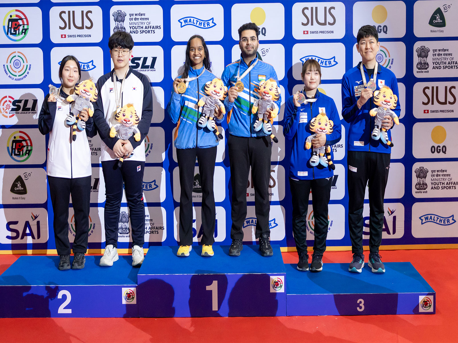 10m Air Rifle mixed team winners. (Photo: NRAI)