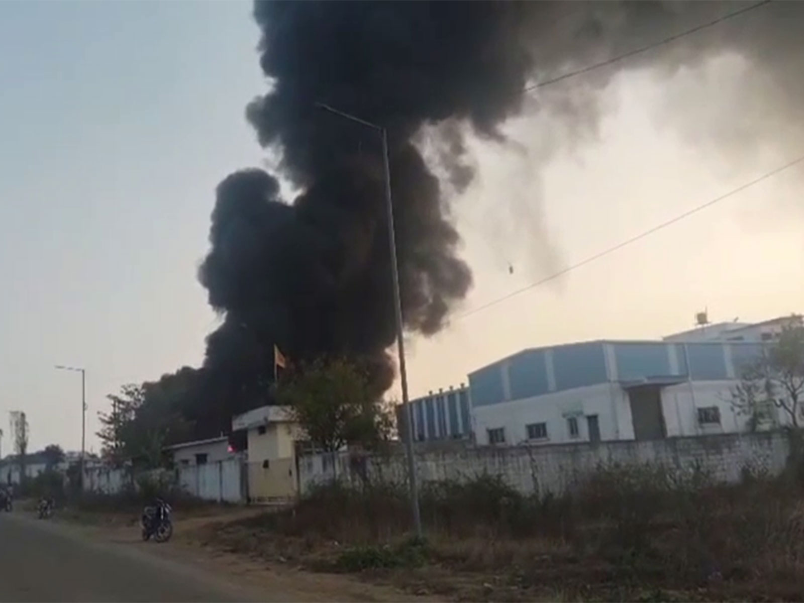 Fire breaks out at waste godown in Vasant Narasapura Industrial area in Tumkur (Photo/ANI)