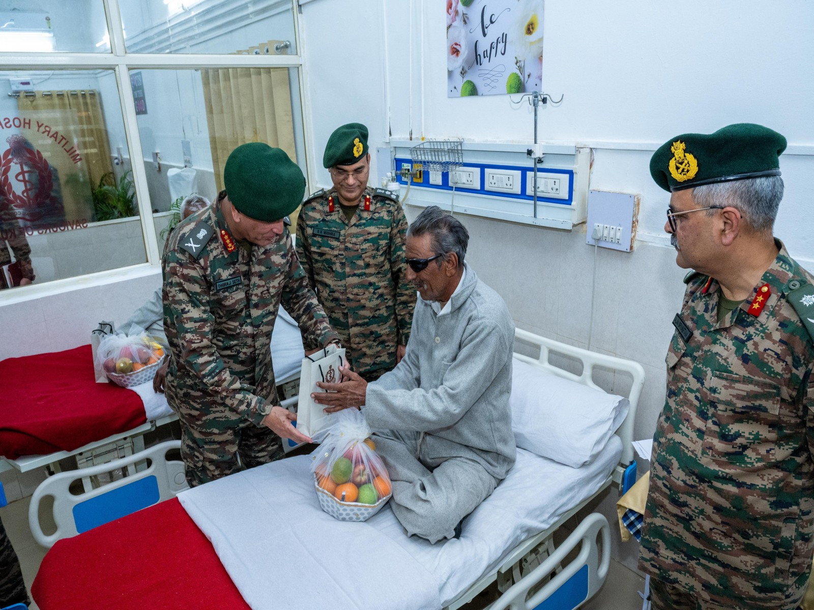 Southern Command Chief reviews operational readiness in Gujarat (Photo/PIB)