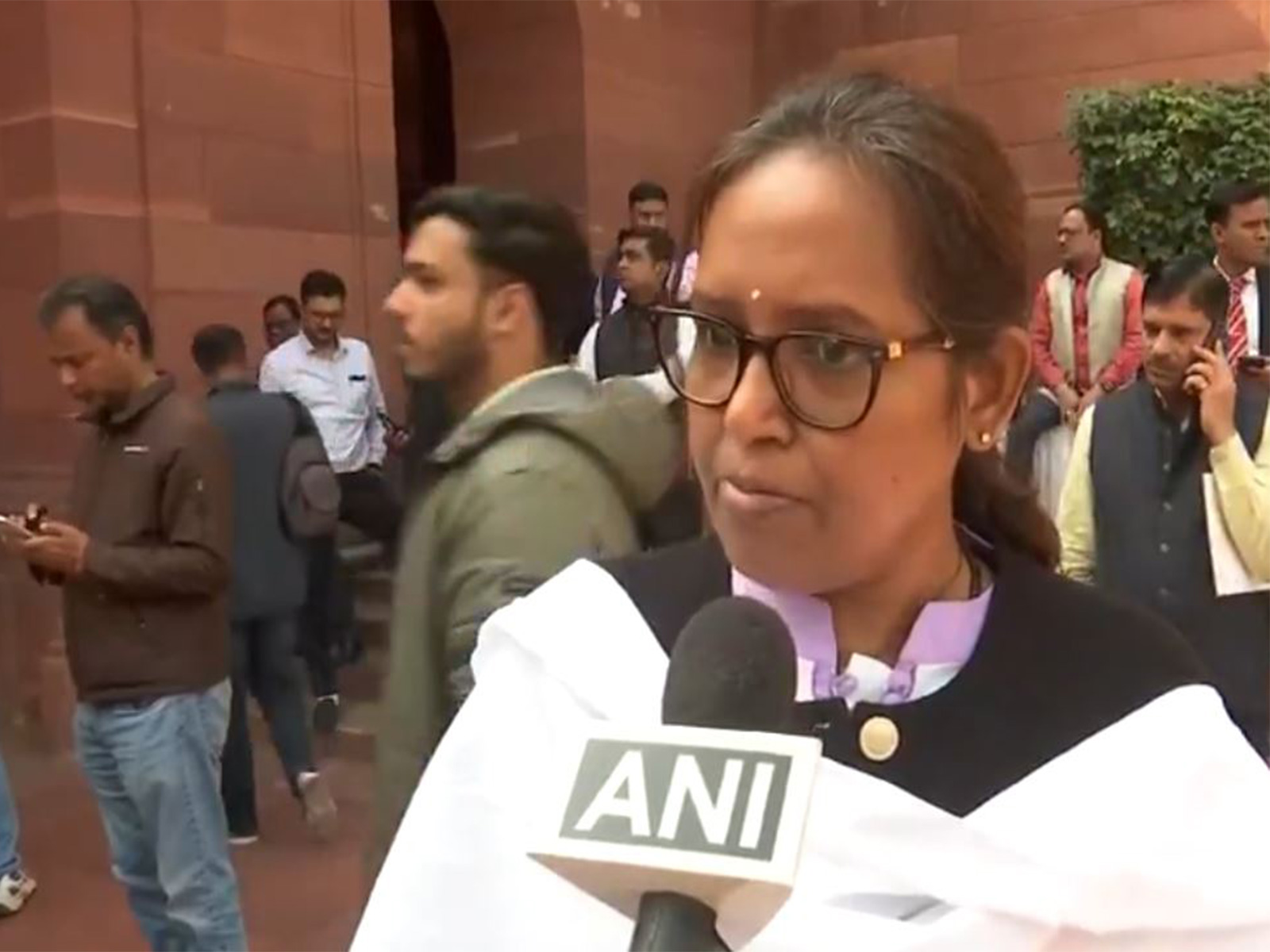 Congress MP Varsha Gaikwad (Photo/ANI)