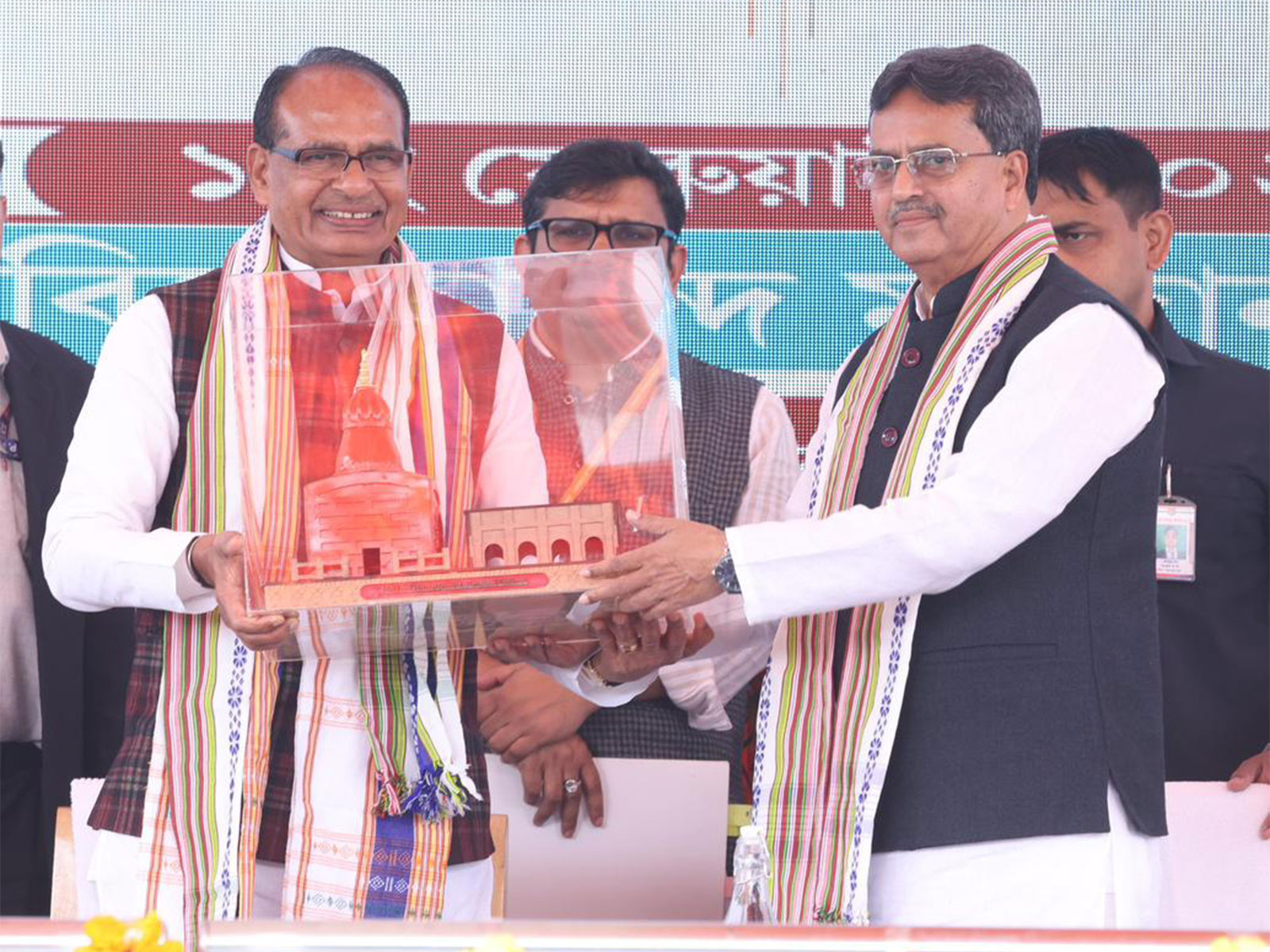 Tripura Chief Minister Manik Saha with Union Agriculture Minister Shivraj Singh Chouhan. (Photo/TripuraCMO)