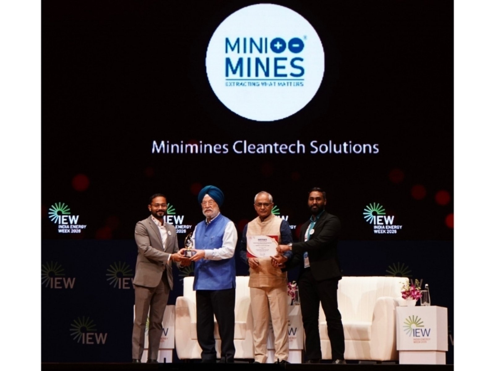 MiniMines Cleantech Wins First Prize at Avinya’26 Startup India Challenge at IEW